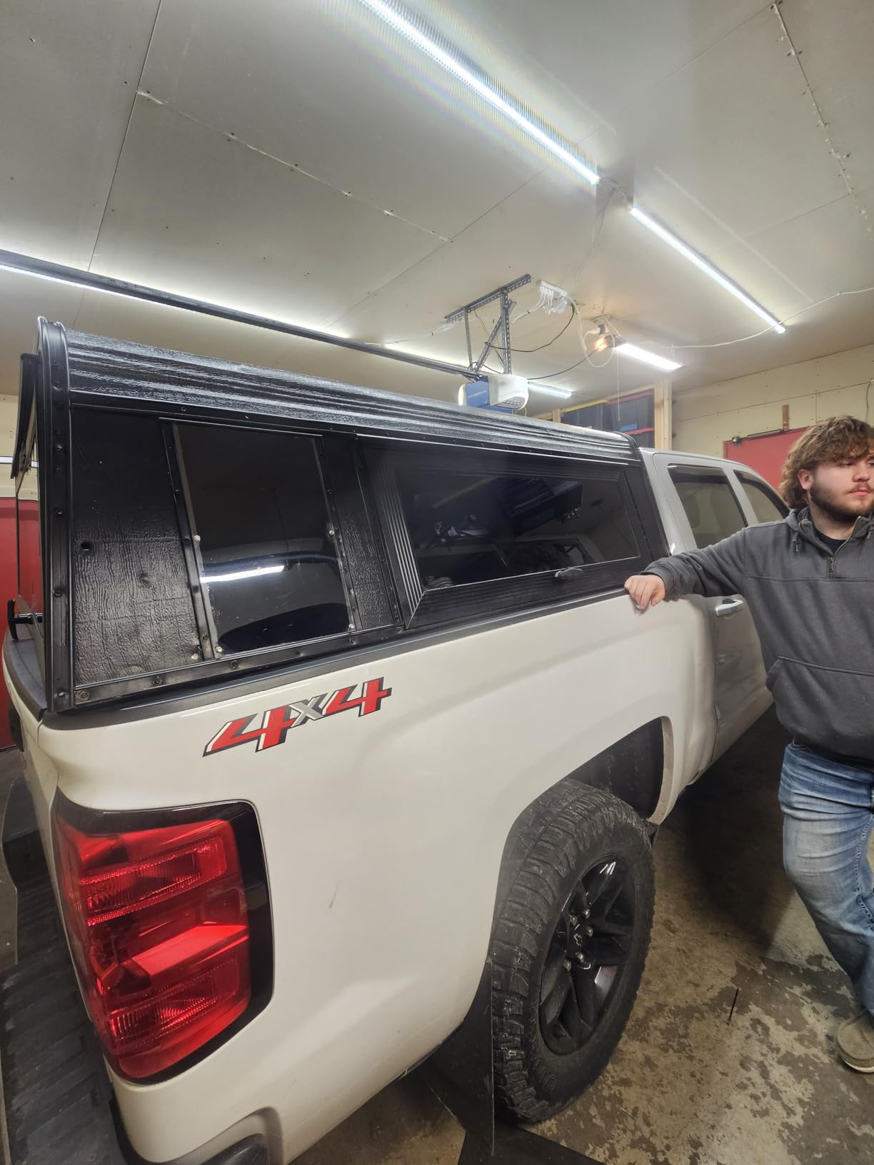 Mandark 18PCS Car Window Tint Kit, Vehicle Glass Protective Film Wrapping Installation Set, Auto Vinyl Wrap Tinting Tools Included Squeegees, Felt Squeege, Cutting Knife with Blades customer photo 2