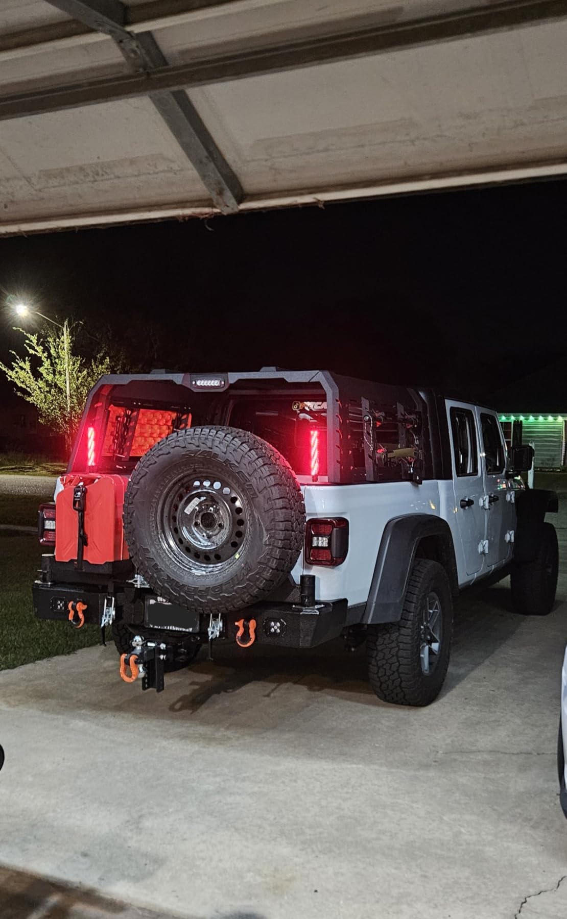 Hooke Road Gladiator JT Rear Bumper for 2020-2026 Jeep Gladiator JT, Overland Bumper w/Dual Swing Arms & Tire Carrier & 5.3-Gallon Jerry Can Holder customer photo 1