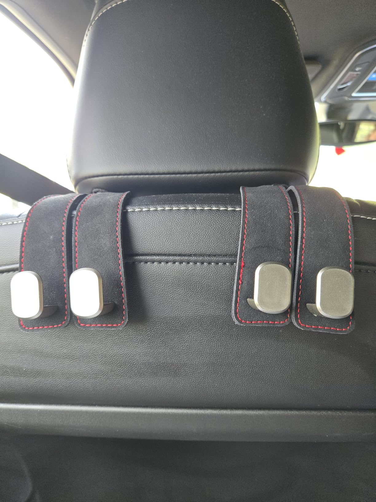 Headrest Hooks for Car, 4 Pack Car Seat Back Organizer Storage Hook, Double Hook Car Seat Hooks for Hanger Purses and Bags, Leather Purse Holder for Car, Black customer photo 1
