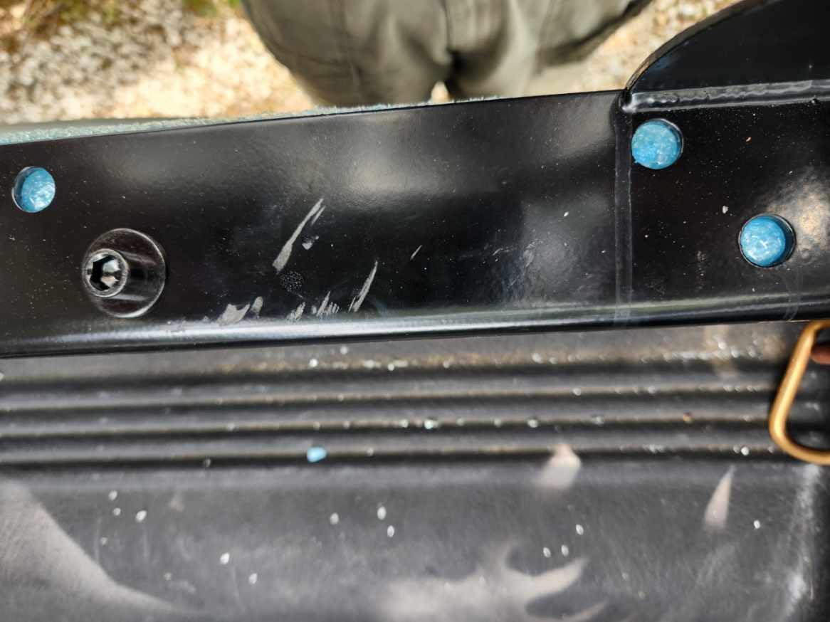 AA-Racks Model X31-J Truck Ladder Rack 800Ibs Capacity with (8) Non-Drilling Z-Clamps Extendable Steel Pick-Up Truck Bed Ladder Rack Two-bar Set - Black customer photo 2