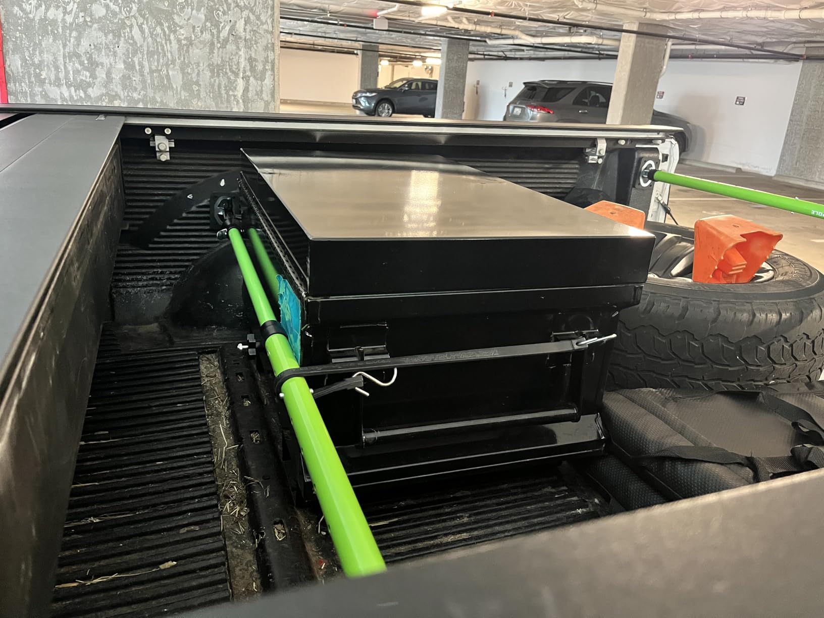 Adjustable Cargo Bars, 40