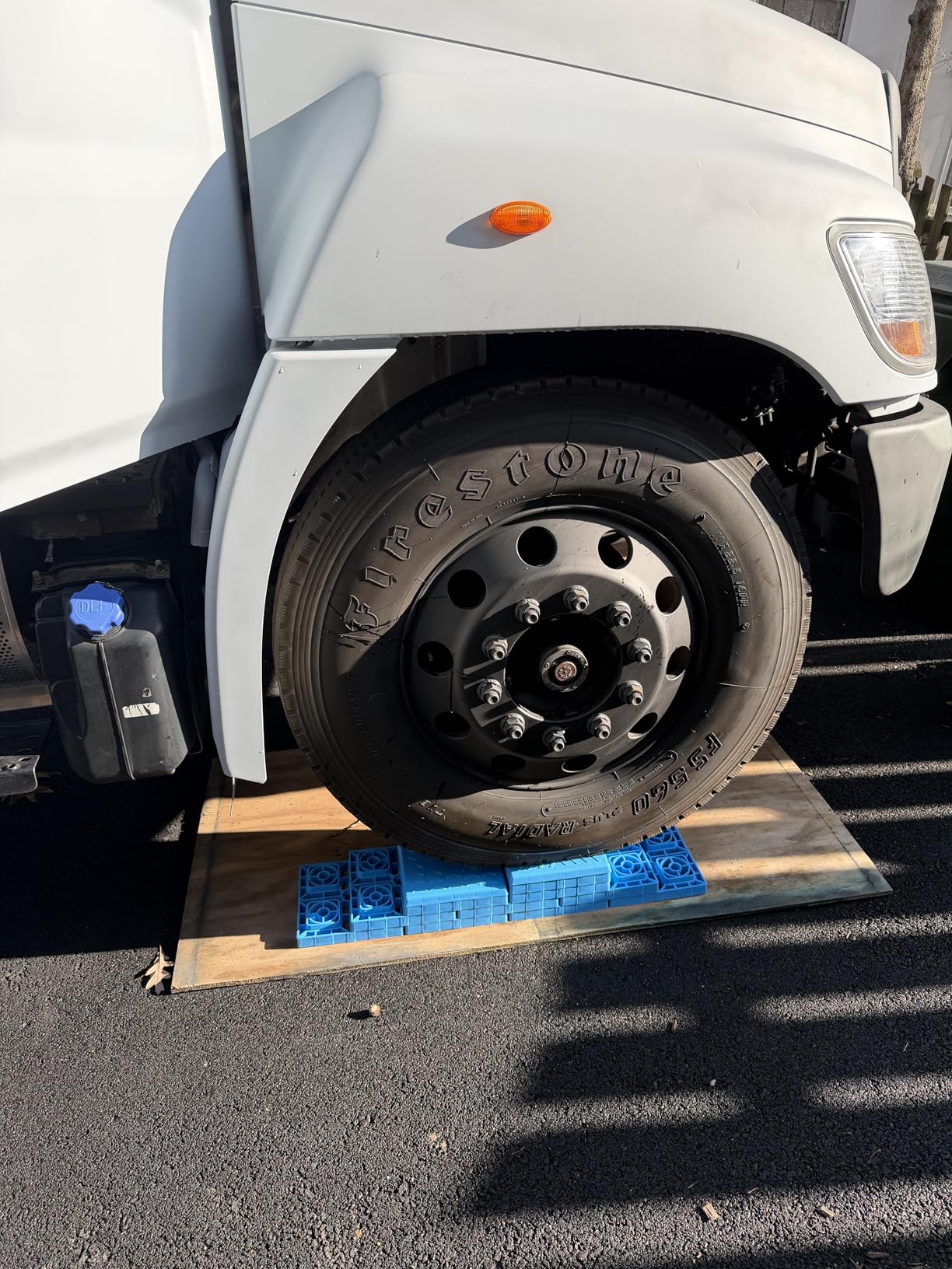 RVMATE 12 Pack RV Leveling Blocks, Heavy Duty Camper Leveling Blocks, Levelers for RVs, Reduce Trailer Movement, RV Leveling System Great for Single and Dual Wheels customer photo 2