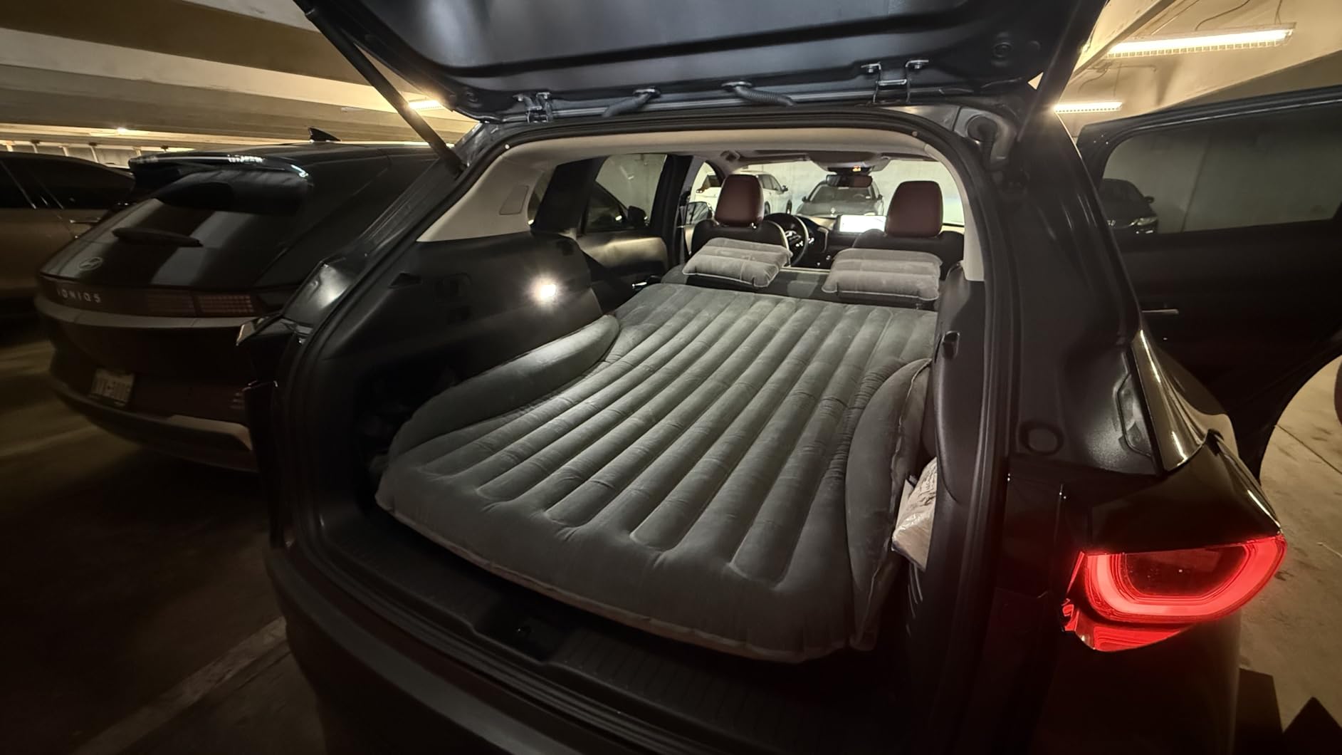 SUV Air Mattress, Double-Sided Thick Flocked Car Air Mattress with Built-in Pump & Pillow, Complete Sleeping Accessories for Auto Camping & Road Trips (Green+Charcoal) customer photo 2