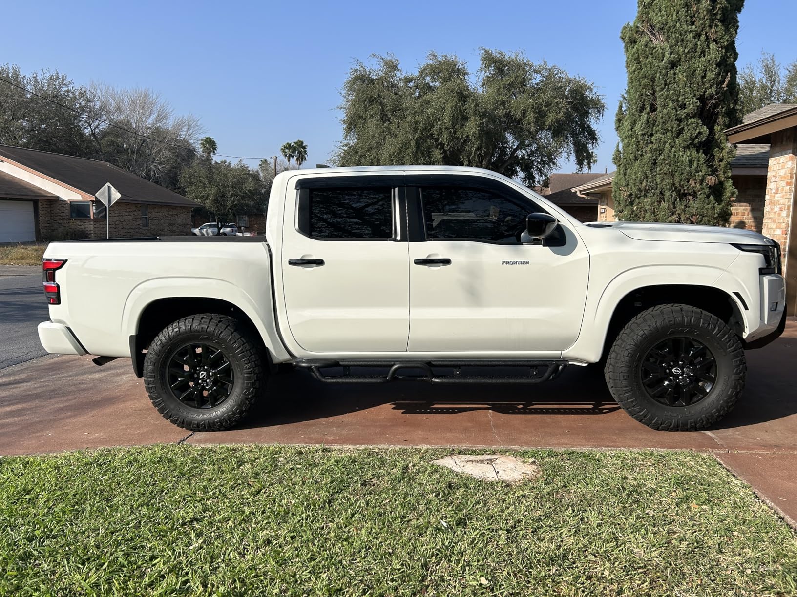 BINARY STAR Running Boards Compatible with Vehicle 2020-2026 Jeep Gladiator Jt 4 Door. Multi-Function Running Boards Made with Carbon Steel. 6 Inch Gladiator Side Steps Step Bars Nerf Bars. customer photo 2