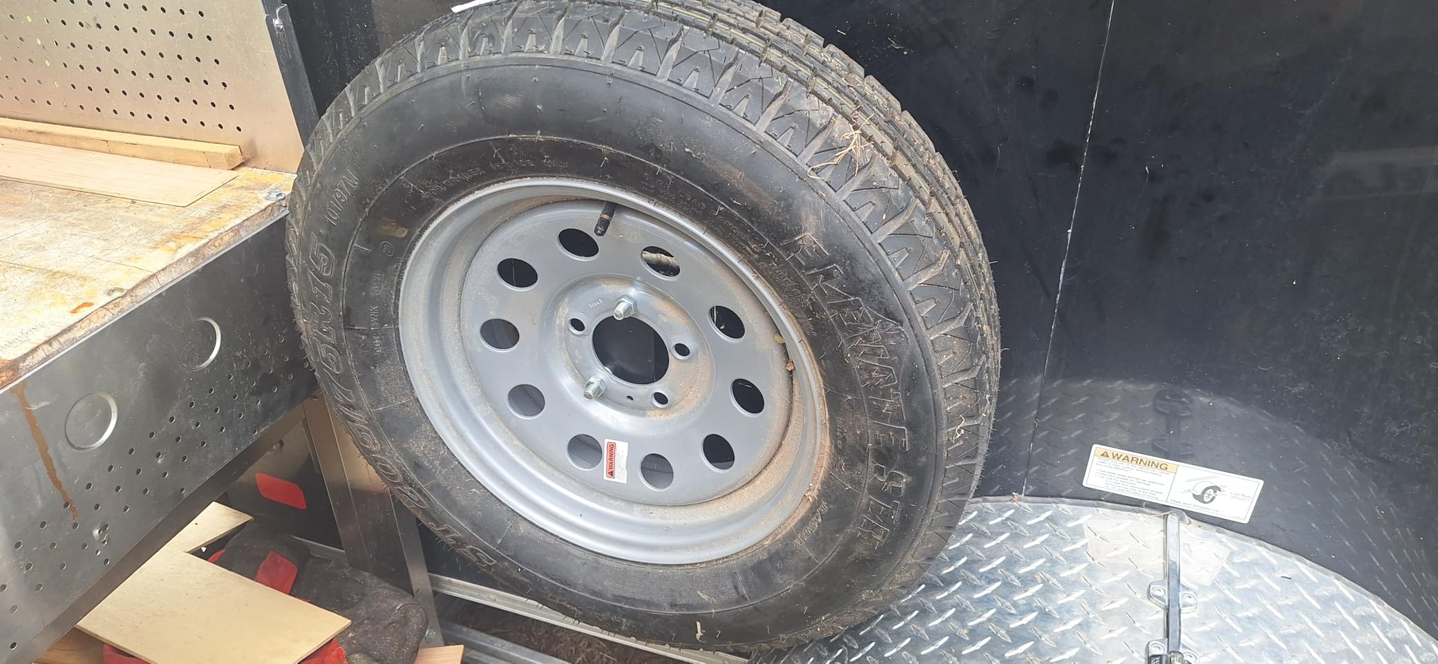 WELLUCK Trailer Spare Tire Mount Carrier, Spare Tire Carrier Holder for Utility Boat Trailer Fits 4/5/6 Lugs Trailer Wheels on 4, 4.5, 4.75, 5 and 5.5 Bolt Patterns, Holds up to 150 Lbs customer photo 1