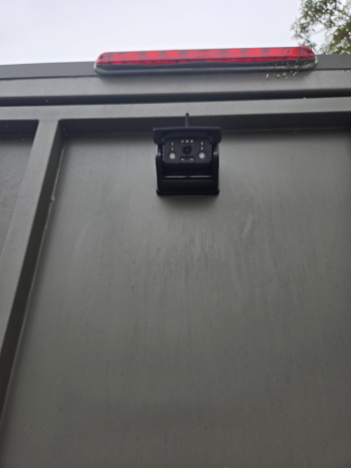 Wireless RV Backup Camera 7-inch for Trailer: Easy Setup Solar RV Rear View Camera with Recording - 4 Channels Strong Magnetic HD 1080P Long-Battery Life for Camper, Truck, Fifth Wheel customer photo 2