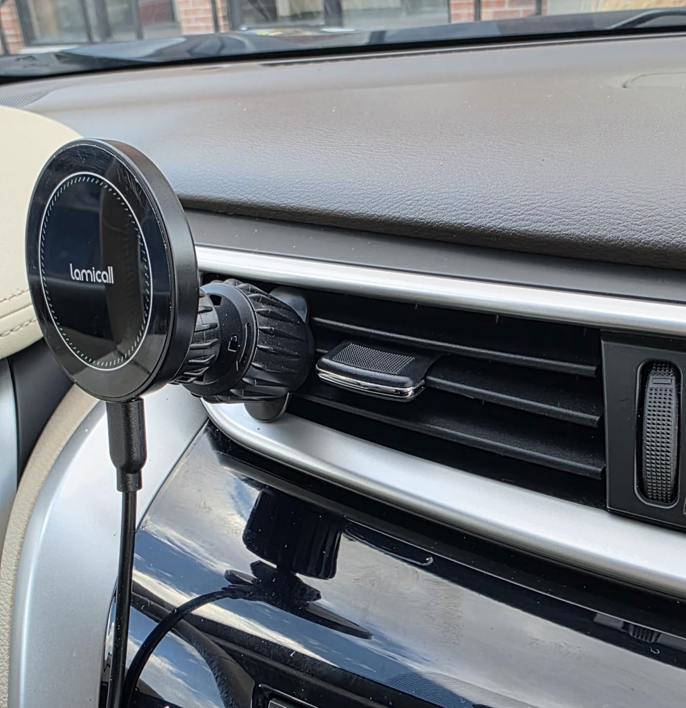 Lamicall 15W for MagSafe Car Mount Charger - [20X Strong Magnets] Wireless Car Phone Holder Charger, Magnetic Phone Holders for Car Vent Dash Accessories for Women Men for iPhone 17 Pro Max Black customer photo 1