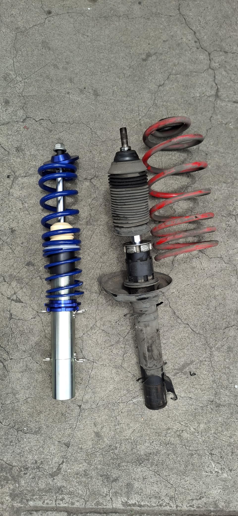 maXpeedingrods Coilovers for VW Golf MK4 FWD 1997-2007, for VW Jetta MK4 1999-2005, for VW New Beetle FWD 1998-2010, Height Adjustable Coilovers Suspension Kit Struts, Lowering Kit Blue customer photo 1