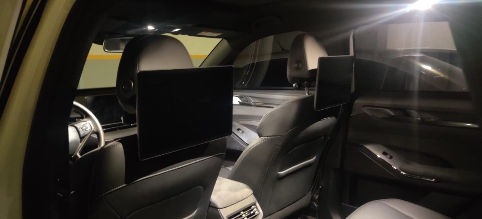 14 inch 4K Android.13 Car TV Headrest Monitor for Cars Back seat Rear Entertainment System, Support Phone Wireless Mirror Link Touch Screen,with WiFi/Bluetooth/HDMI/USB/Video Player (4G+64G(1*PC)) customer photo 1