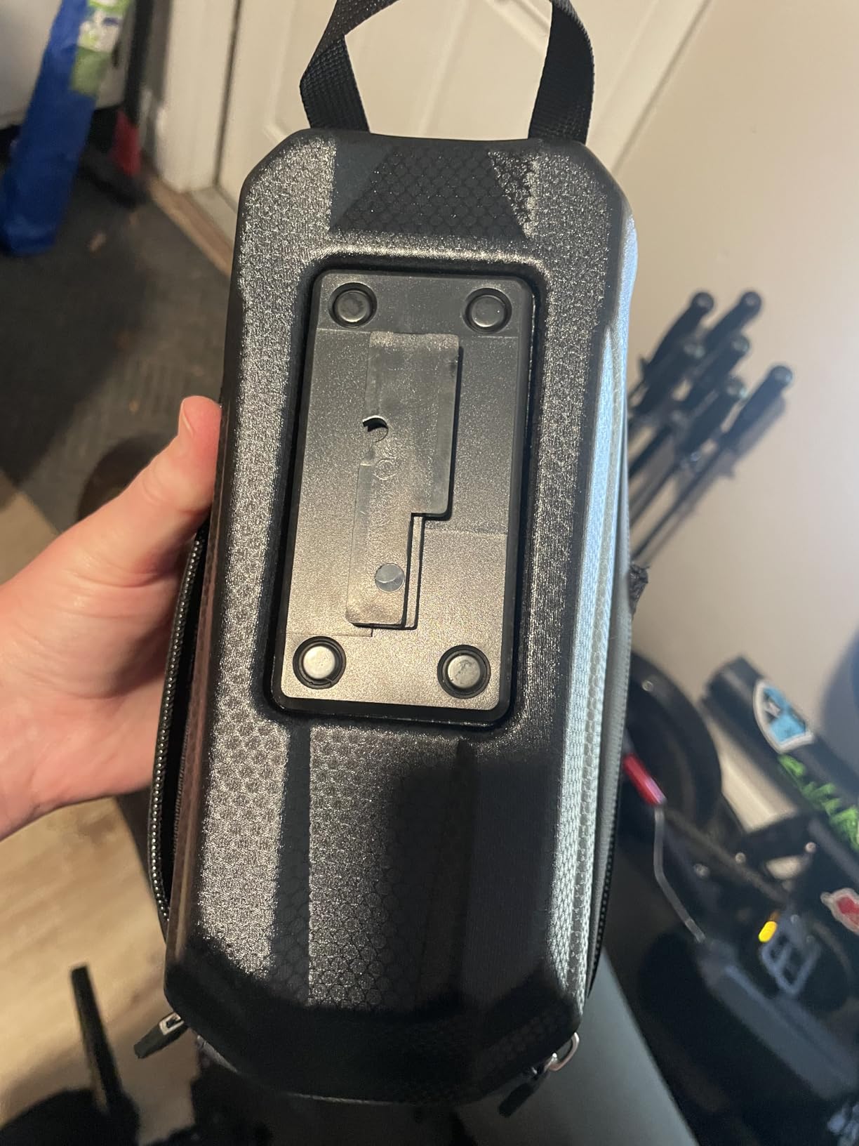 GXCROR Electric Scooter Bag 2L Large Capacity, Waterproof Front Hanging Storage Bag, Portable Handlebar Bag for Carrying Phone, Bottle, Charger Tools customer photo 1