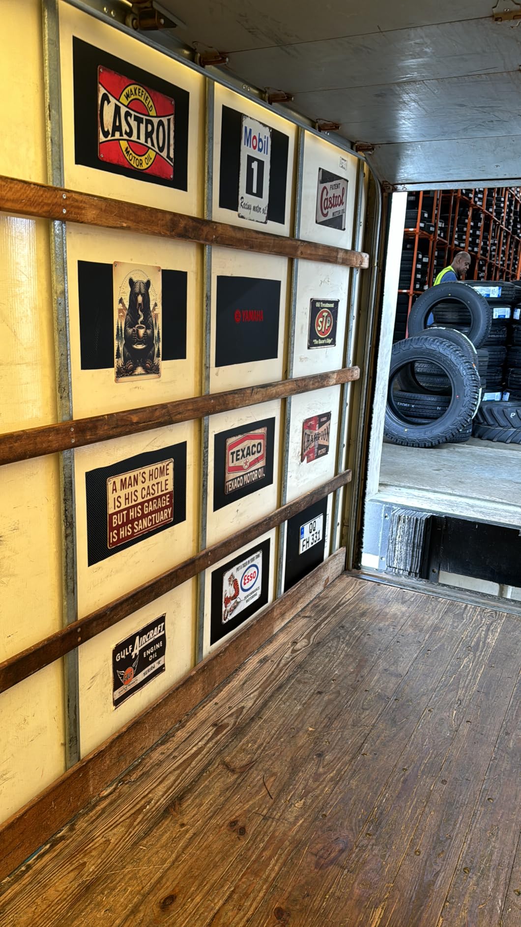 Vintage Metal Tin Signs Retro Garage Signs For Men Wall Decorations Old Car Shop Posters Oil And Gas Station Sign Man Cave Decor 5 Pces 8×12 Inch customer photo 1