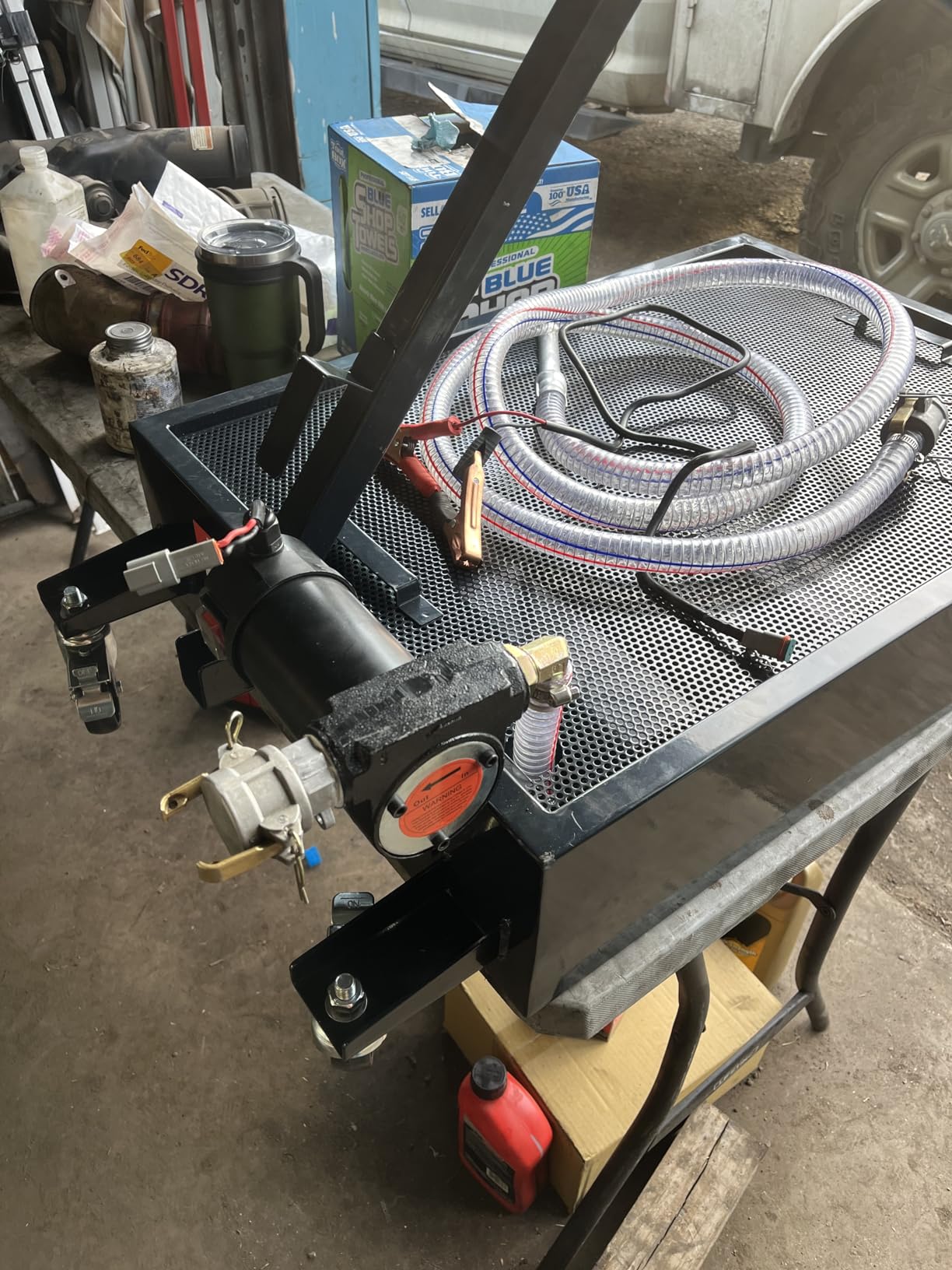VEVOR Low Profile Oil Drain Pan, 20-Gallon Metal Oil Change Pan, Effective Oil Drain Cart with 180W Electric Pump, Wheels & Folding Handle, Oil Drain Tank for Cars, SUVs, Trucks, Buses, RVs customer photo 1