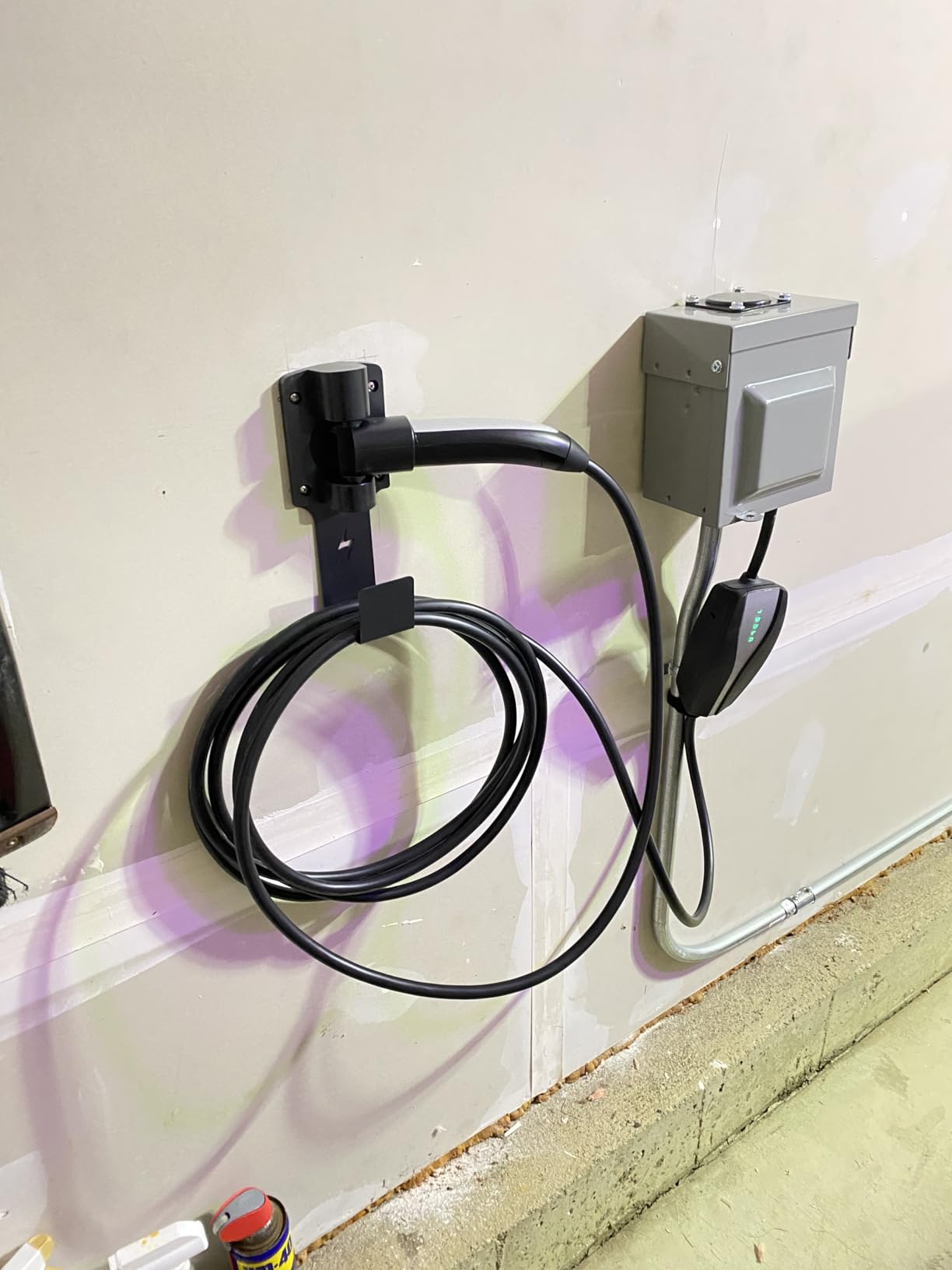 FOCSPROD EV Charger Holder, 180° Rotation Nozzle Dock, Metal J-Hook for SAE J1772 EV Chargers customer photo 2