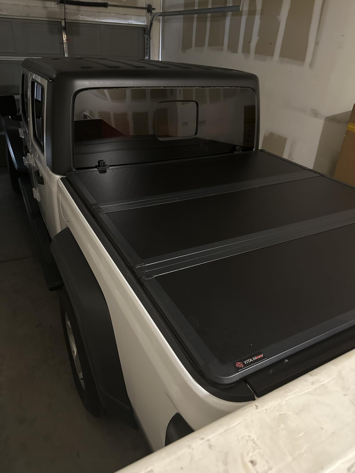 YITAMOTOR Tailored FRP Hard Tri-Fold Truck Bed Tonneau Cover Fits for Jeep Gladiator 2020 2021 2022 2023 2024 2025 2026 5ft Bed JT w/or w/o Trail Rail System, Effortless Installation customer photo 2