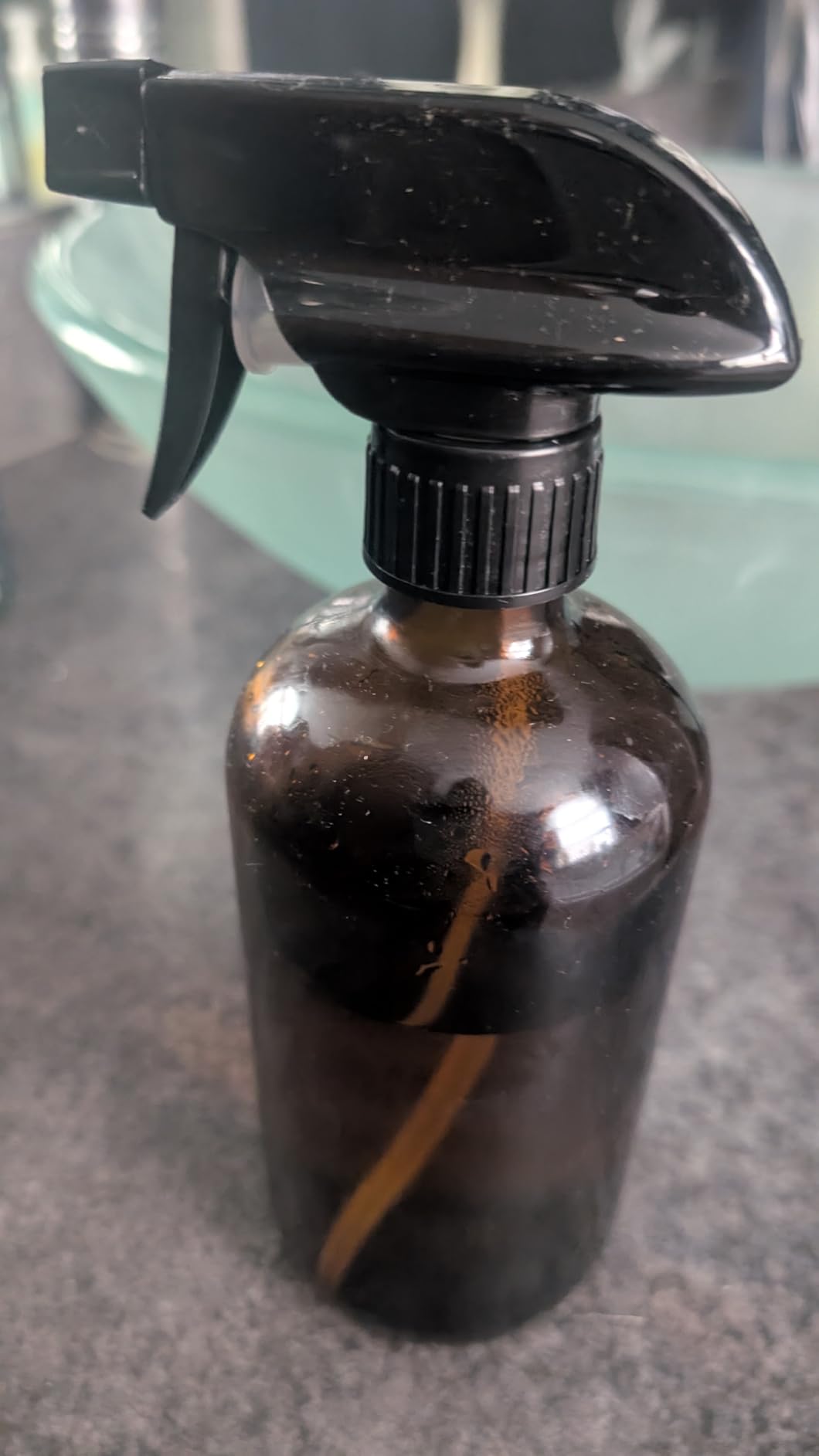 Glass Spray Bottle, Black Glass Spray Bottle Set & Accessories Refillable for Plants Window Cleaners Aromatherapy Facial hydration Watering Flowers Hair Care (2 Pack/16oz) (Black) customer photo 1