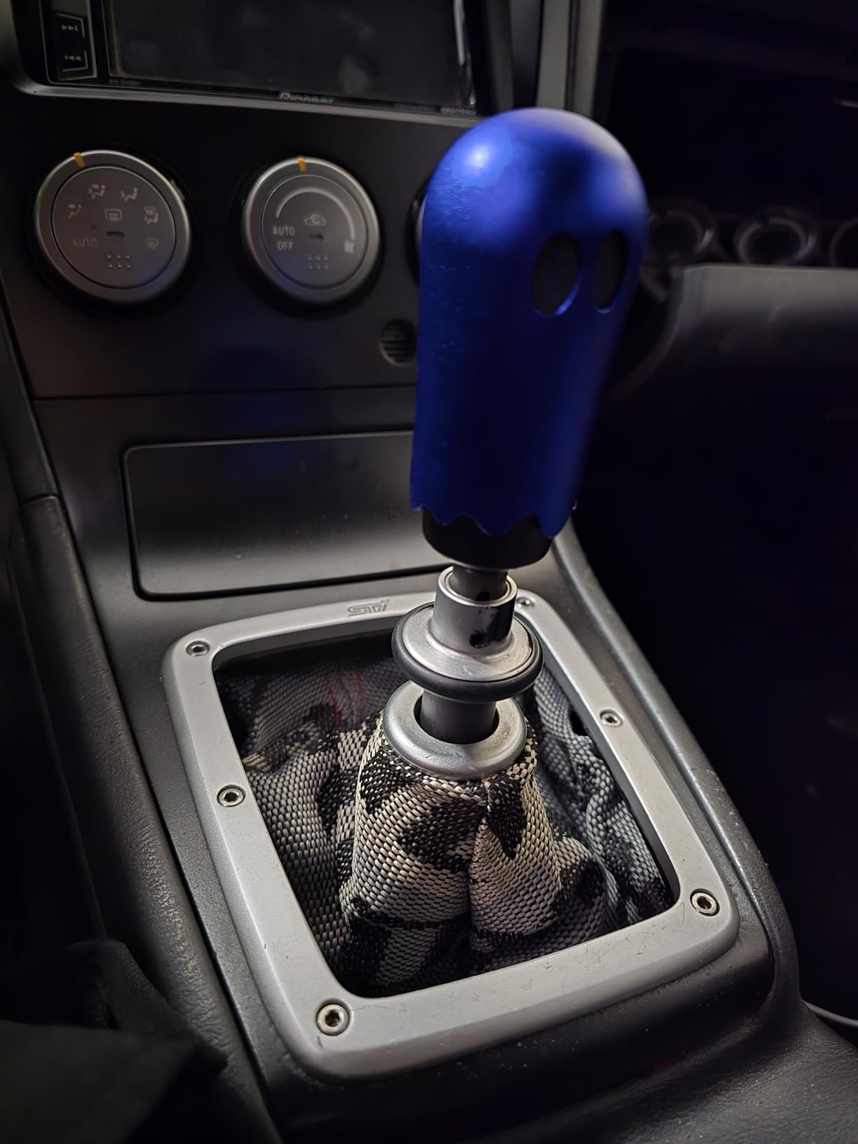 muge racing Ghost Shift Knob, Aluminum Weighted Automotive Gear Shift Manual knobs Lever with 3 Threaded Adapters M8 M10 M12 x 1.25, Universal for Vehicle Funny Cool Spooky Car Accessories (Purple) customer photo 1