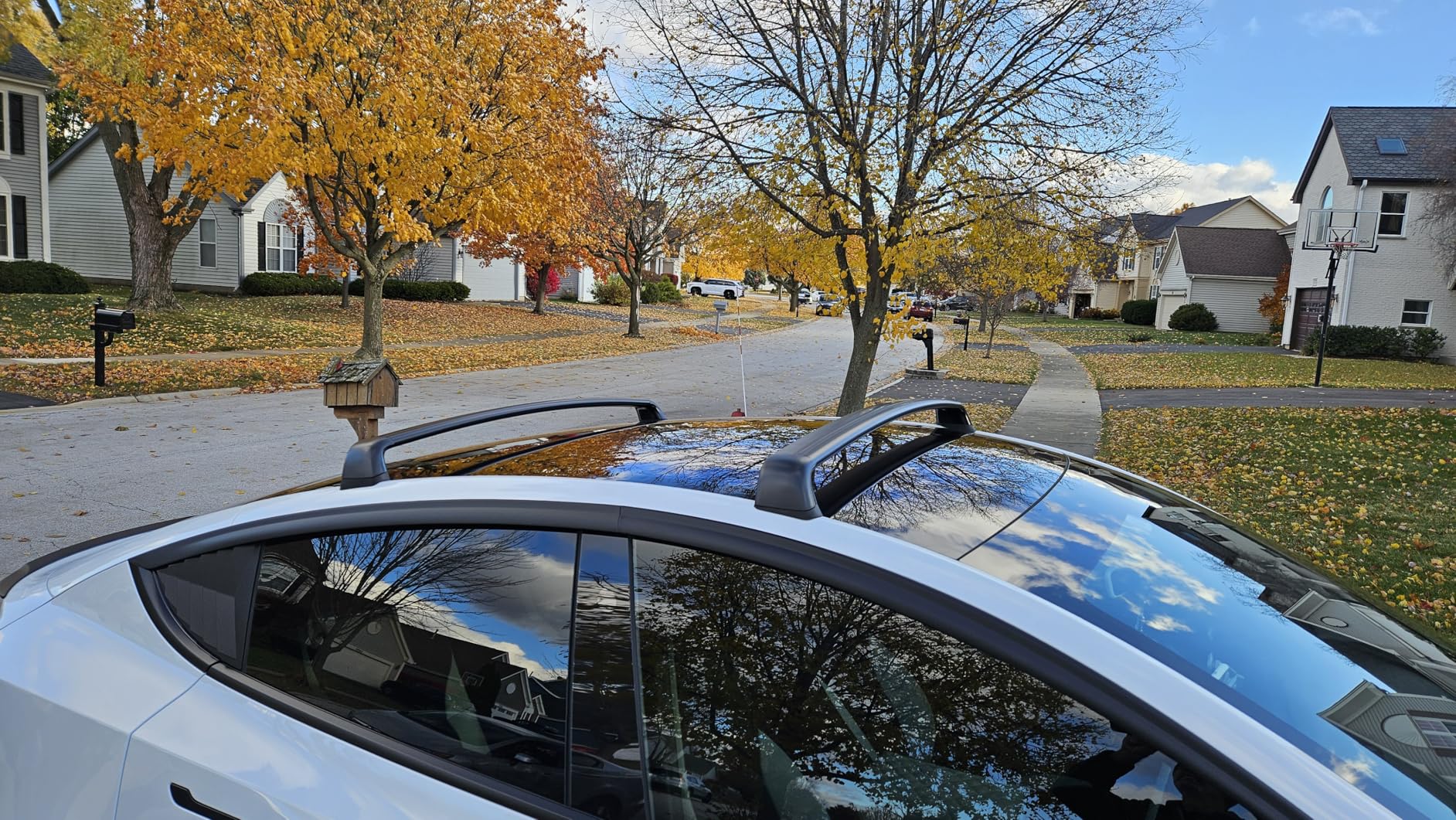 2PCS Cross Bar for Tesla Model Y Juniper (2020-2025+) Lockable Roof Racks Compatible with Model Y Rooftop Luggage Cargo Carrier fit for Model Y Exterior Accessories customer photo 1