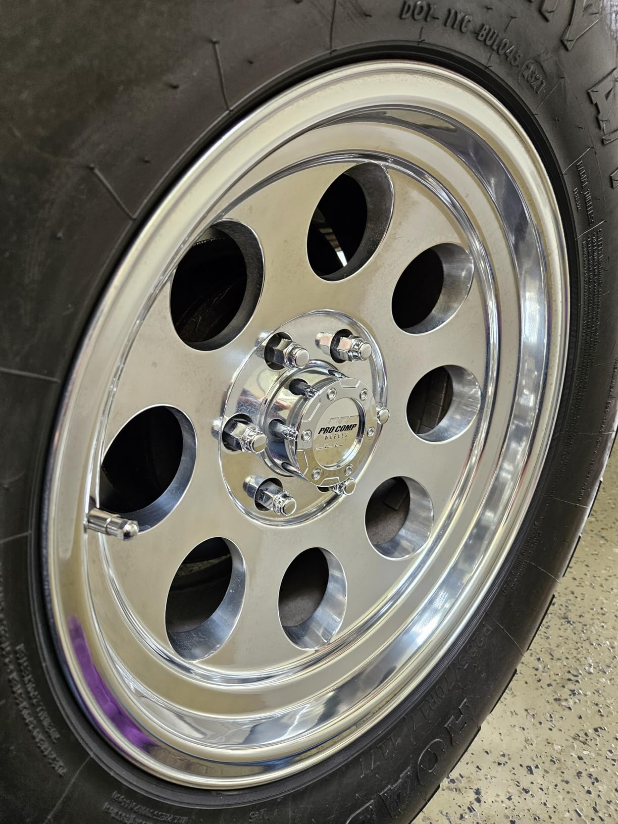 Renegade Products Red Liquid Metal Polish - Metal Polish & Car Scratch Removal, for Use on Chrome, Stainless Steel, & Aluminum, Cleaner & Polish for Cars, Trucks, Bikes customer photo 2