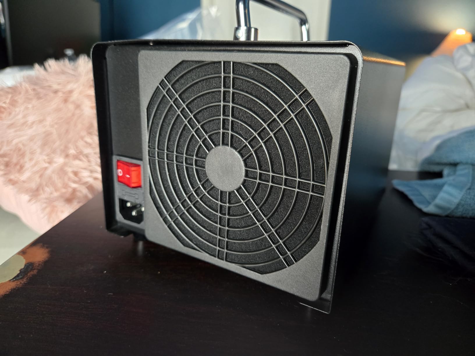 2026 Upgraded Ozone Generator, High Capacity Ozone Machine Odor Removal Up to 6000 Sq.Ft, for Car/Home/Smoke/Pet Odor, Black customer photo 2