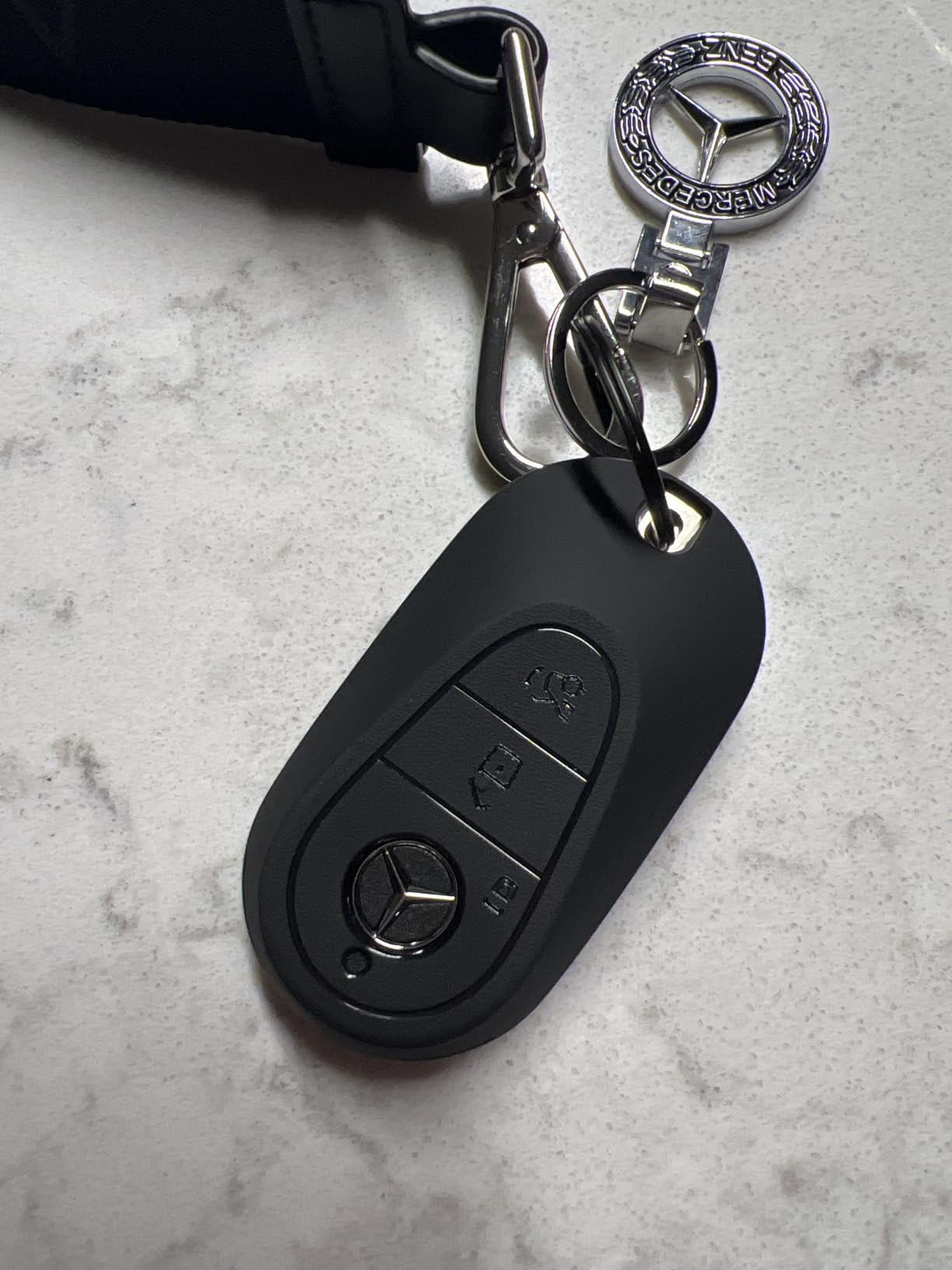 for Mercedes Benz Key Fob Cover, TPU Key Fob Case Cover Fits for 2020-2025 Mercedes Benz Class G C S E SL CLE GLC 300 350 450 500 560 580 Car Accessories Smart Key Holder customer photo 2