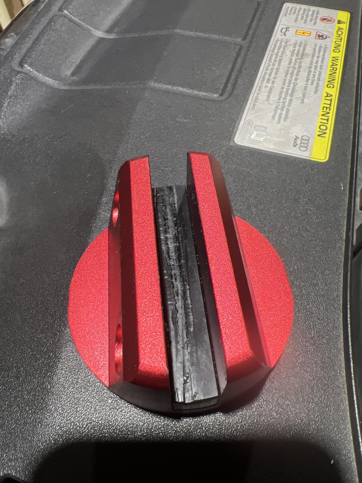 Universal Aluminum Grooved Magnetic Jack Pad, Jacking Puck Pinch Weld Frame Rail Adapter, for Car SUV Truck Pickup Sedan MPV Wagon, Change Tire Repair Tires Oil Change Must Have-Red customer photo 1