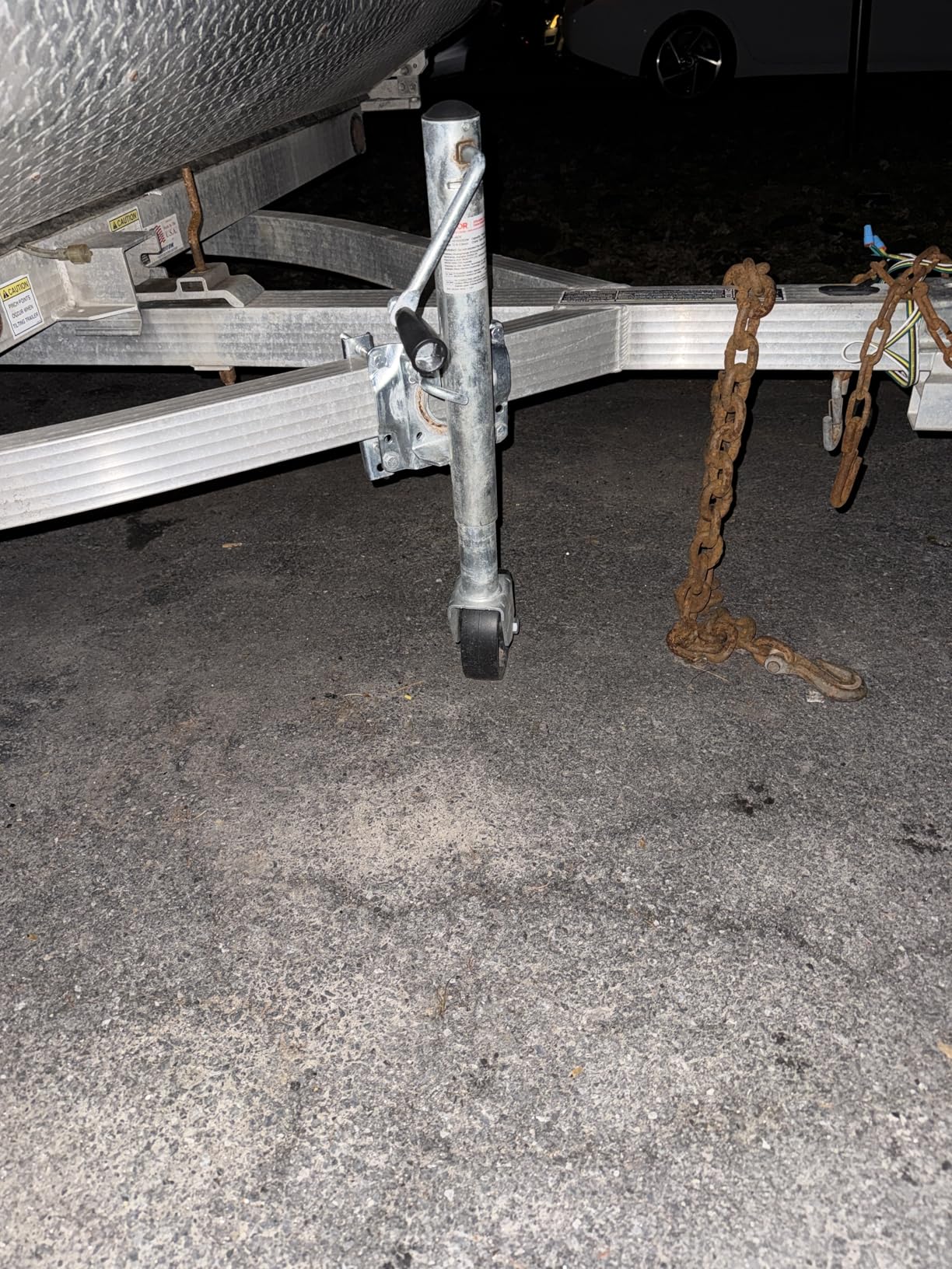 VEVOR Trailer Jack with Wheel, 1000 lbs Load Capacity, Heavy Duty Swivel Boat Trailer Jack with PP Single Wheel & Ergonomic Handle, 10-inch Lift, Fit for RVs, Boats, Horse Trailers, Utility Trailers customer photo 2