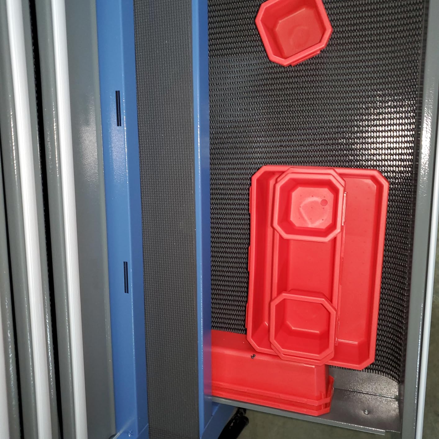 Tool Chest 8-Drawer | 42'' Large Rolling Tool Chest with Wheels | Detachable Top Metal Tool Box | Garage Storage Cabinet for Repair Room, Warehouse | Rolling Tool Box with Hooks, Liners, Tray Divider customer photo 2