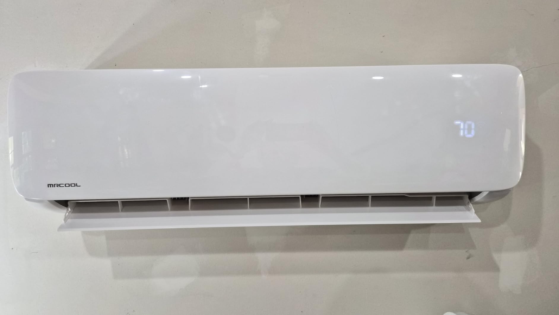 MRCOOL 12000 BTU Ductless Inverter Mini Split Air Conditioner & Heat Pump | Easy Pro Series 115V Wall-Mounted AC Unit with Heating and Cooling for Home, Office & Commercial Space customer photo 1