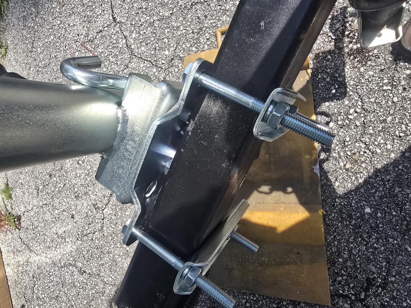 VEVOR Trailer Jack with Wheel, 2000 lbs Load Capacity, Heavy Duty Swivel Boat Trailer Jack with PP Single Wheel & Ergonomic Handle, 12-inch Lift, Fit for RVs, Boats, Horse Trailers, Utility Trailers customer photo 2