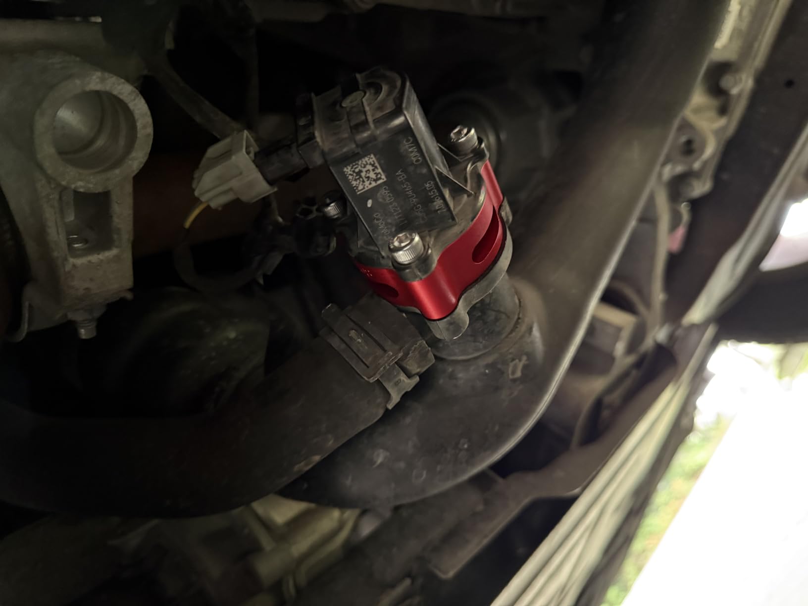 Blow Off Valve Adapter BOV Adapter Compatible with Ford Fiesta/Mustang/Fusion/Edge/Escape/Transit/Bronco 1.5 1.6 2.0 2.3 2.7L More Models, Fit for EcoBoost Turbo - CNC Billet Aluminum Red customer photo 1