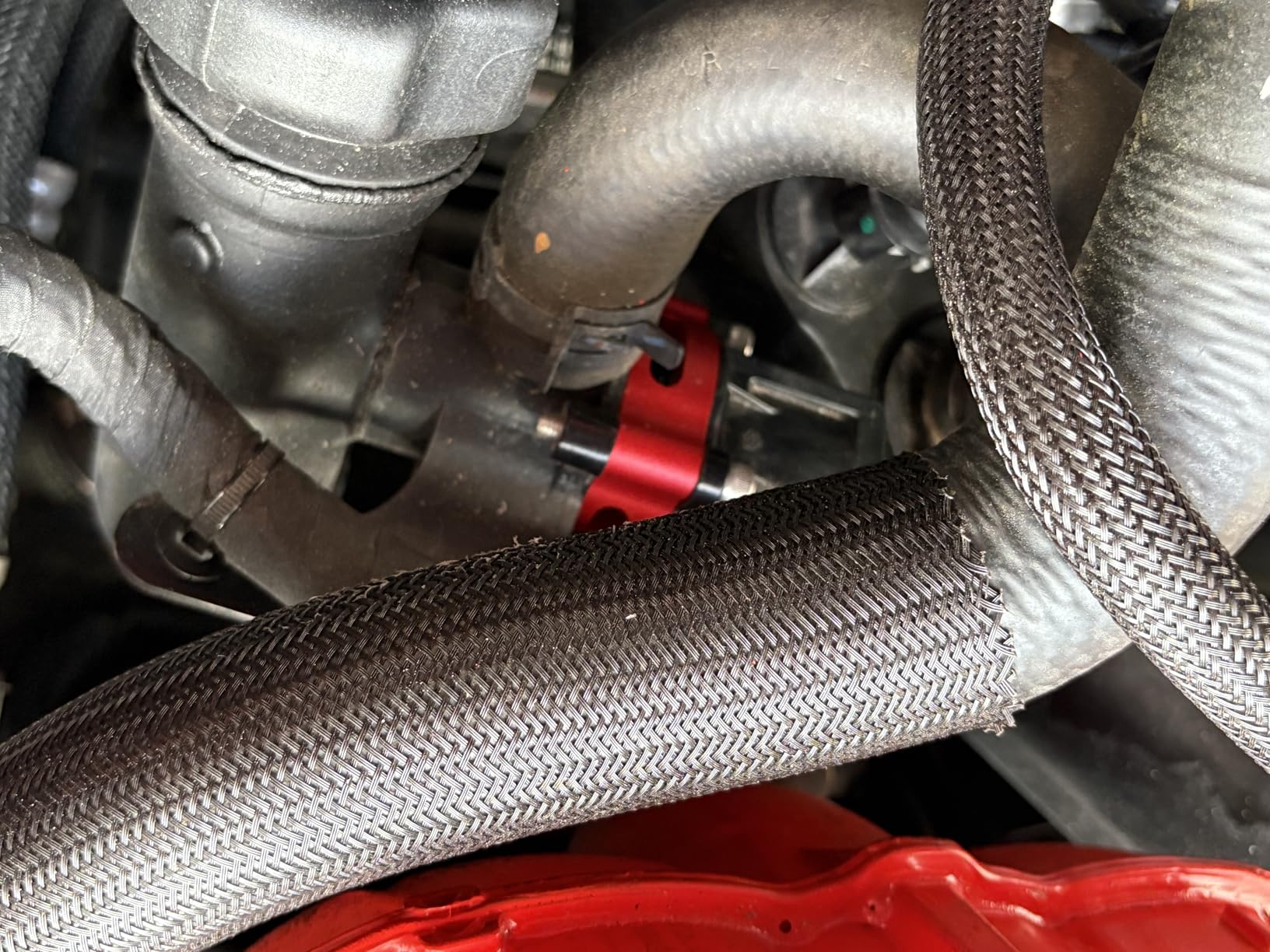 Blow Off Valve Adapter BOV Adapter Compatible with Ford Fiesta/Mustang/Fusion/Edge/Escape/Transit/Bronco 1.5 1.6 2.0 2.3 2.7L More Models, Fit for EcoBoost Turbo - CNC Billet Aluminum Red customer photo 2