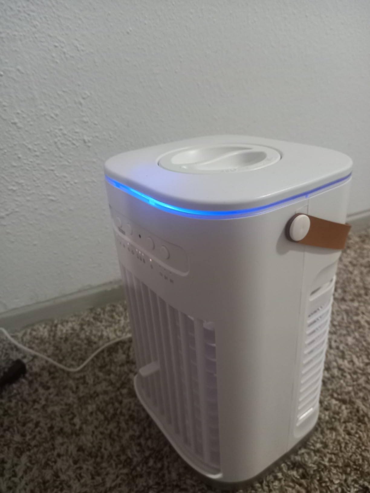 Mini Air Conditioner, Rechargeable Built-in Battery, Portable Evaporative Air Cooler w/Remote, 7H Auto-off, Water Tank & 2 Ice Packs & 2 Sprays, Personal Cooling Fan For DesktopRoom/Outdoor, White customer photo 1