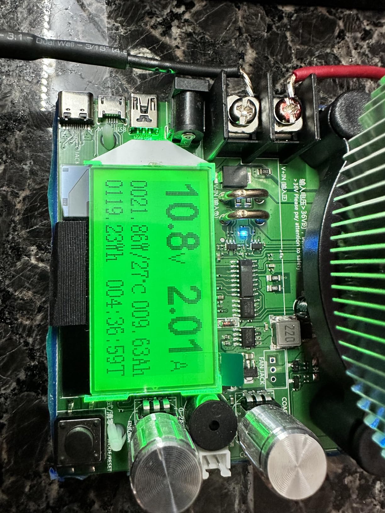 12.8V 300Ah Self-Heating LiFePO4 Lithium Battery with APP Monitoring, Low Temp Cut off, Built-in 200A BMS, Rechargeable 3840Wh Energy Battery for RV, Marine, Solar, Camping, Backup Power, Off-Grid customer photo 2