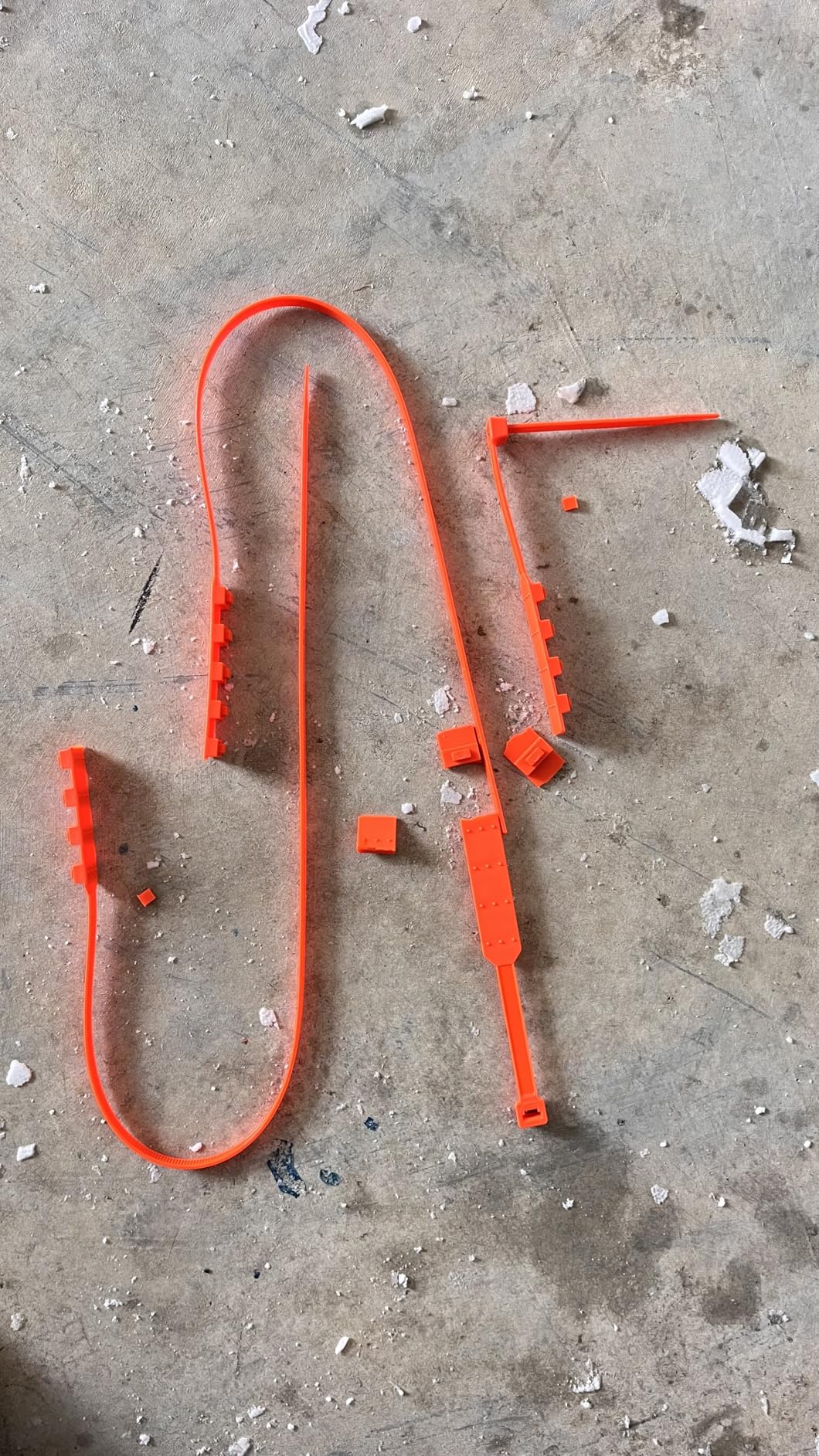 Reusable Snow Tire Chains for Trucks & SUVs - 2025 Upgrade 10 PCS Emergency Anti-Skid Traction Chains, Heavy Duty Plastic Wheel Cables for Winter Driving on Snow/Ice & Muddy Roads customer photo 2