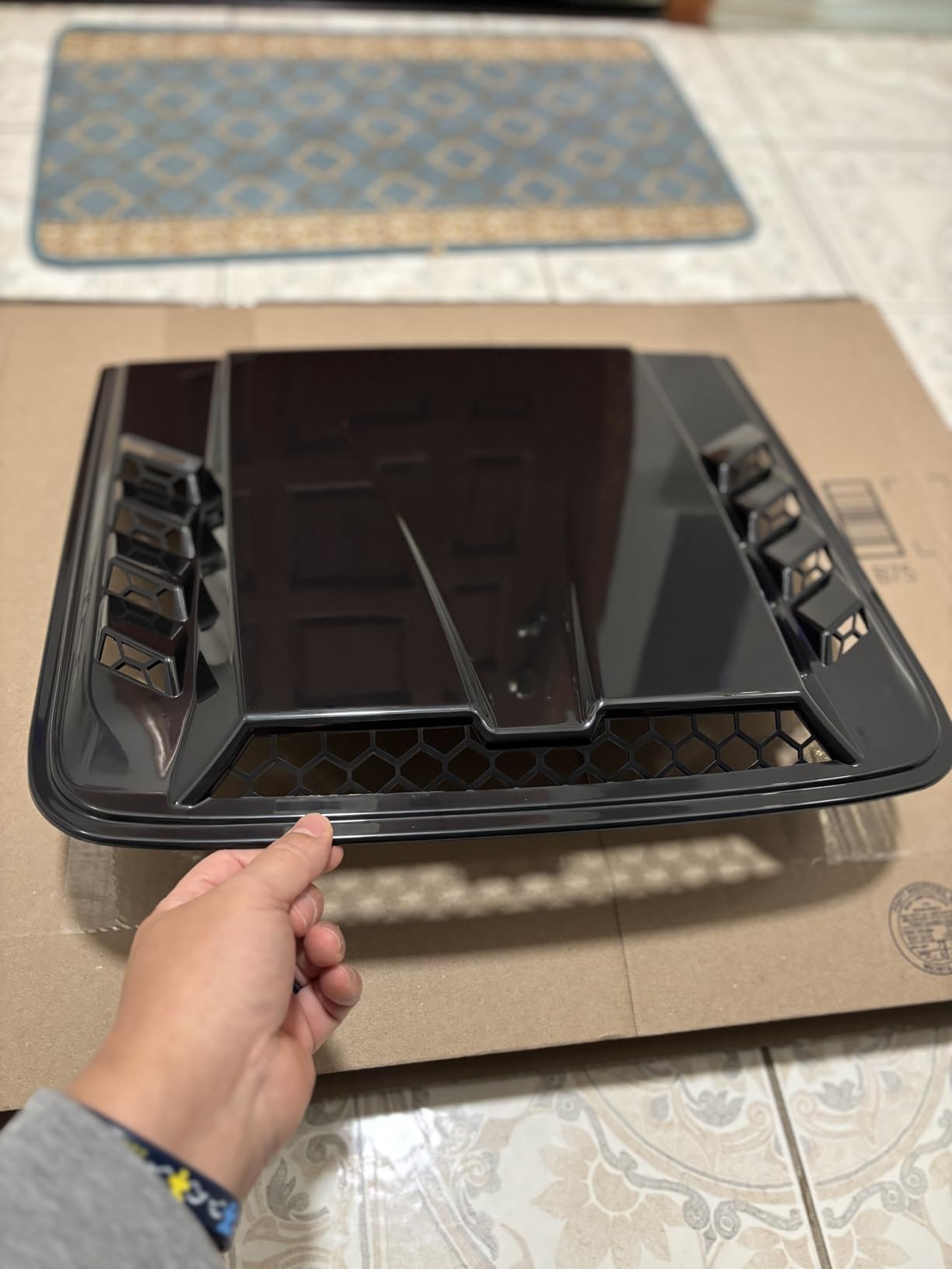 Hood Scoops For Cars, Universal Hood Scoop Hood Vents, Automotive Hood Scoops for Trucks Compatible with Dodge Ram 1500 2500 F150 F250 F350 Toyota Tundra GMC Sierra 1500 2500 Jeep Wrangler customer photo 2