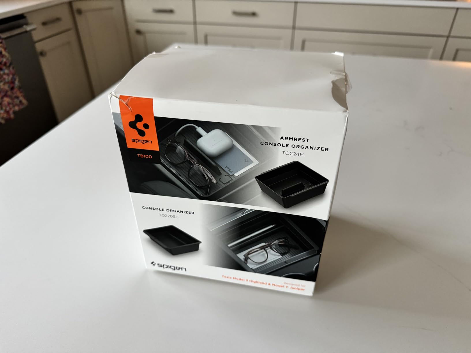Spigen Center Console and Armrest Organizer for Tesla Model Y Juniper (Only Premium & Performance 2025/2026) and Model 3 Highland (Standard, Premium & Performance 2024/25/26) customer photo 2