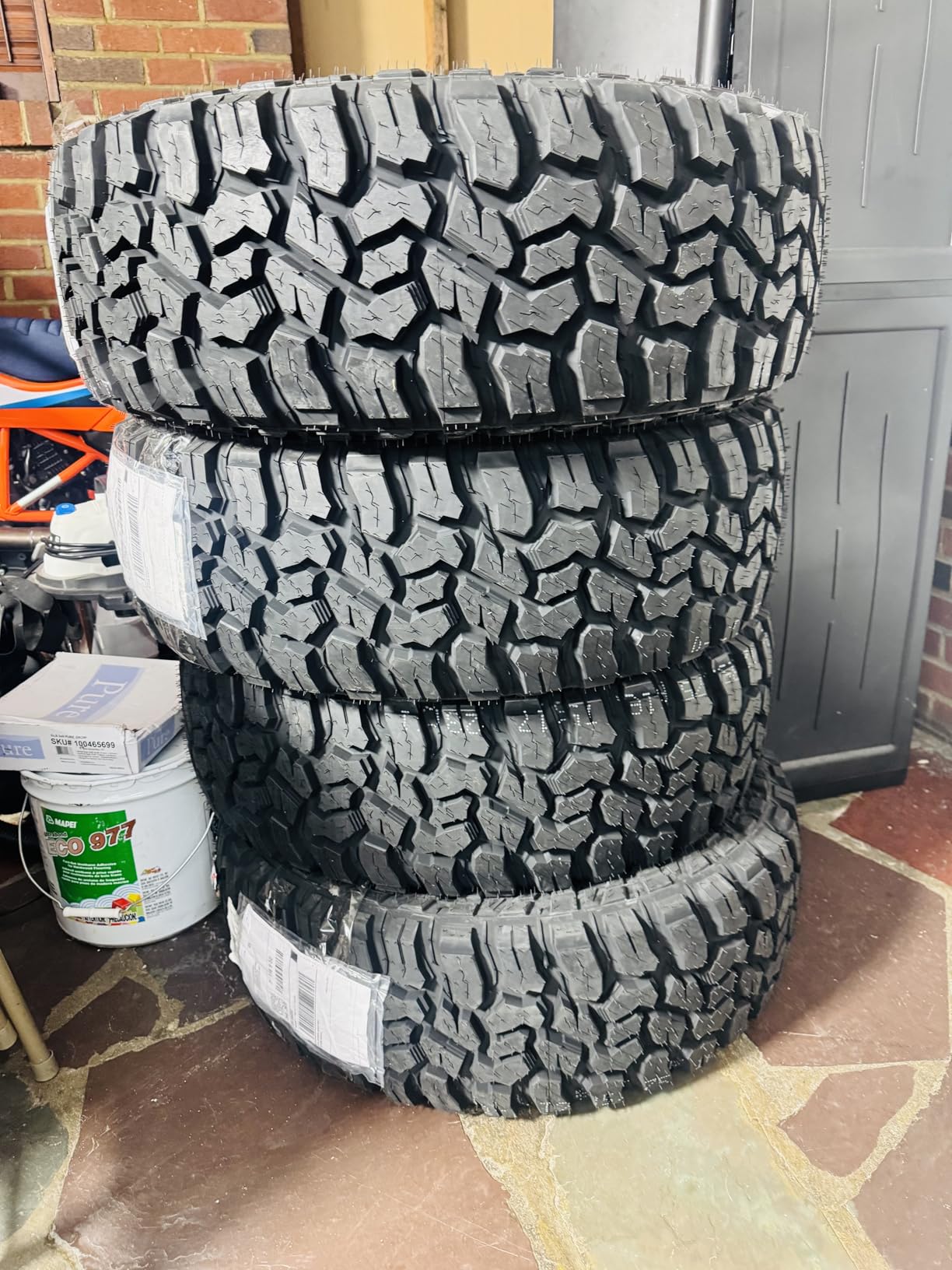Set of 4 (FOUR) Mastertrack Badlands M/T LT265/70R17 123/120Q 10 Ply Load Range E Light Truck Mud Terrain Tires LT265/70/17 MT | Includes 3-Year Road Hazard Warranty (Tire Only) customer photo 1