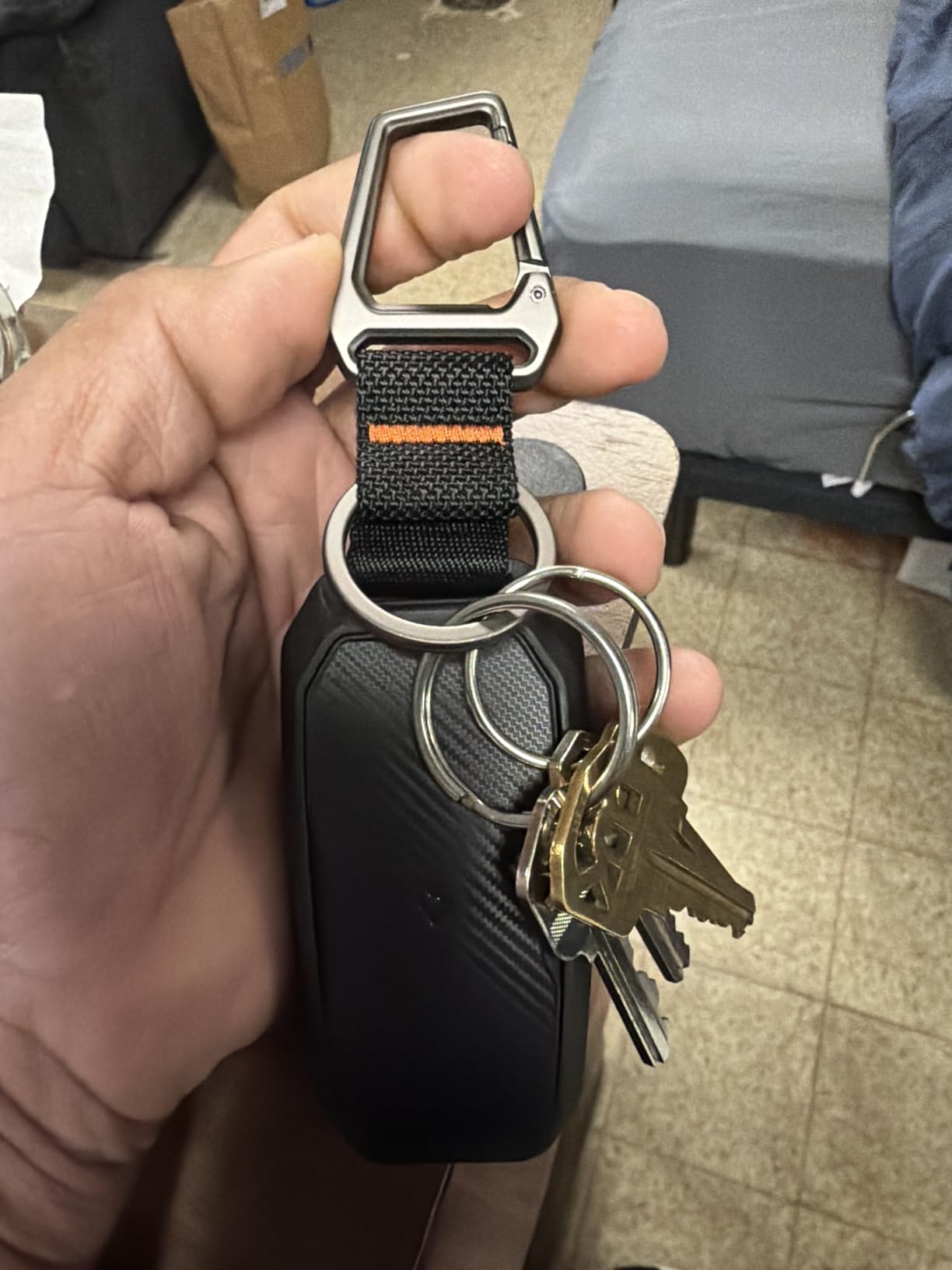 Spigen Light Slim Key Fob Cover with Carabiner [Sleek Carbon Fiber Accents] Designed for BMW G series Smart Key Fobs (1 pack) customer photo 1