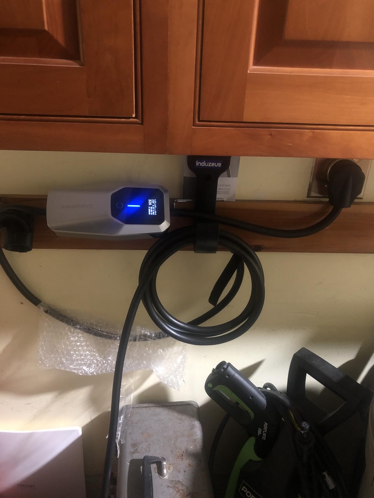 Portable Level 2 EV Charger (32A, 25ft), 240V NEMA 14-50 Plug, IP66 Waterproof J1772 EVSE Charging Station for All J1772 EVs (Tesla Needs Adapter) customer photo 2