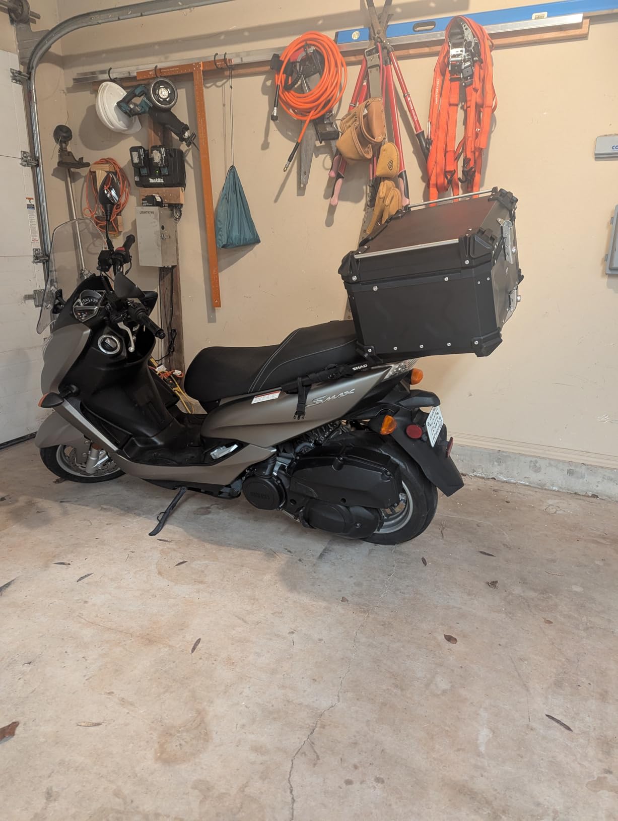 VEVOR Motorcycle Saddle Bags, 56L(28L*2) Waterproof Motorcycle Luggage Saddlebags Set of 2 with Detachable Shoulder Strap, Heavy-Duty Shoulder Bag Fit for Most Outdoor Adventure Sports Motorbike customer photo 2