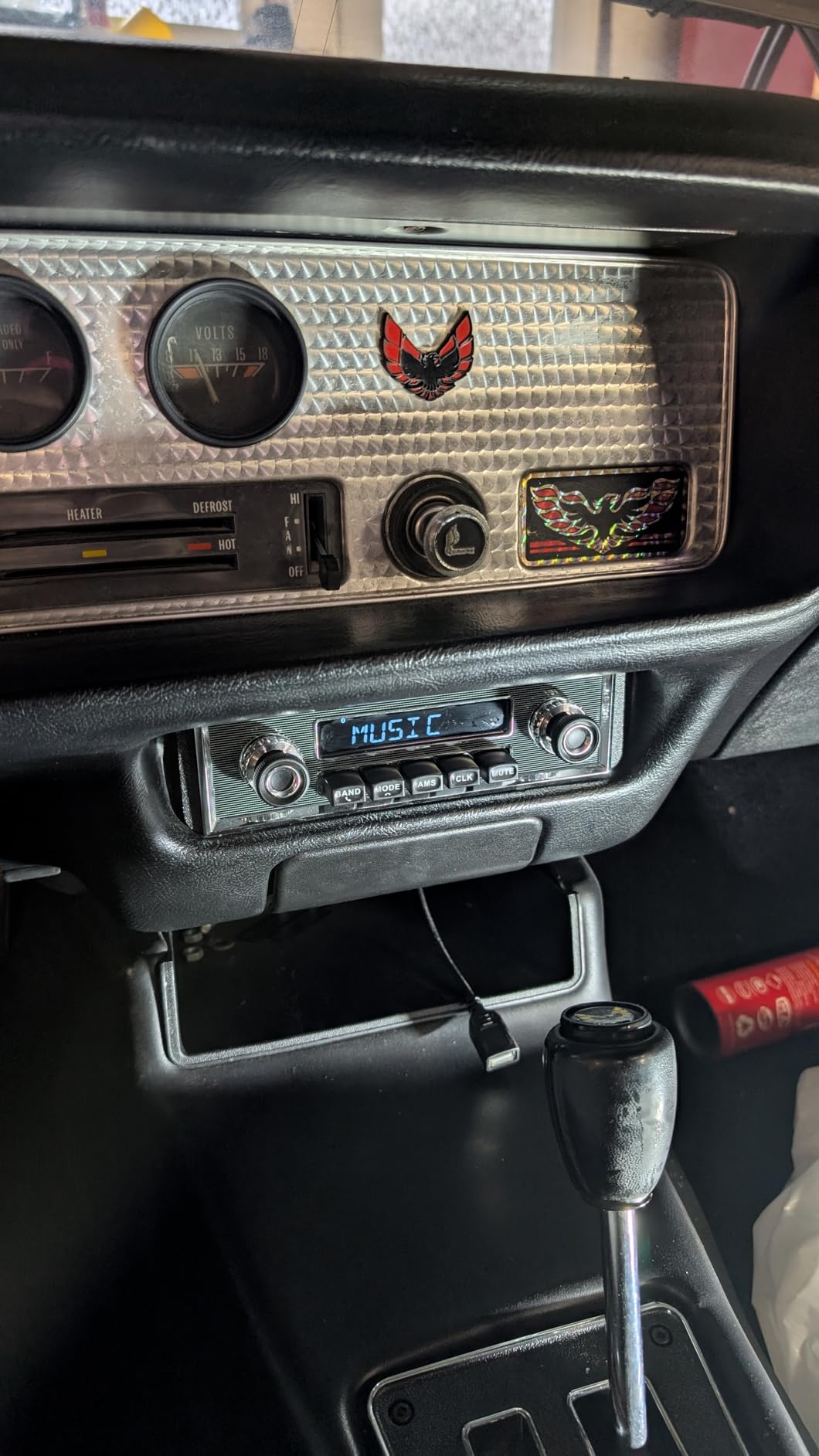 Retro Style Classic Car Radio - ABSOSO Bluetooth Single Din Vintage Stereo - AM FM Tuner USB AUX Input 4.1 CHN Subwoofer Output customer photo 2