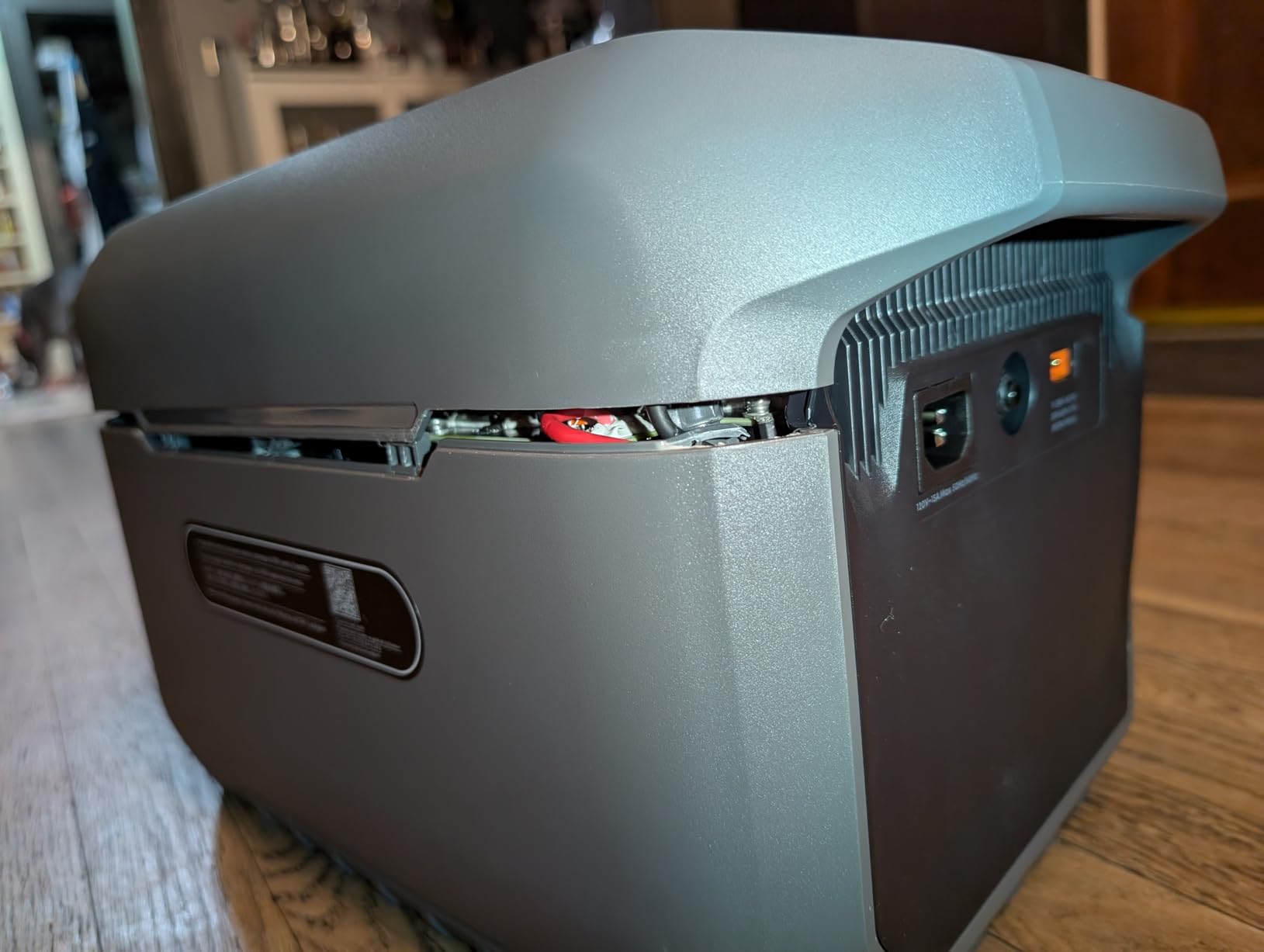 Anker SOLIX C2000 Gen 2 Portable Power Station, 2,400W (Peak 4,000W) Solar Generator, Full Charge in 58 Min, 2048Wh LiFePO4 Battery for Home Backup, Power Outages, and Camping (Optional Solar Panel) customer photo 1