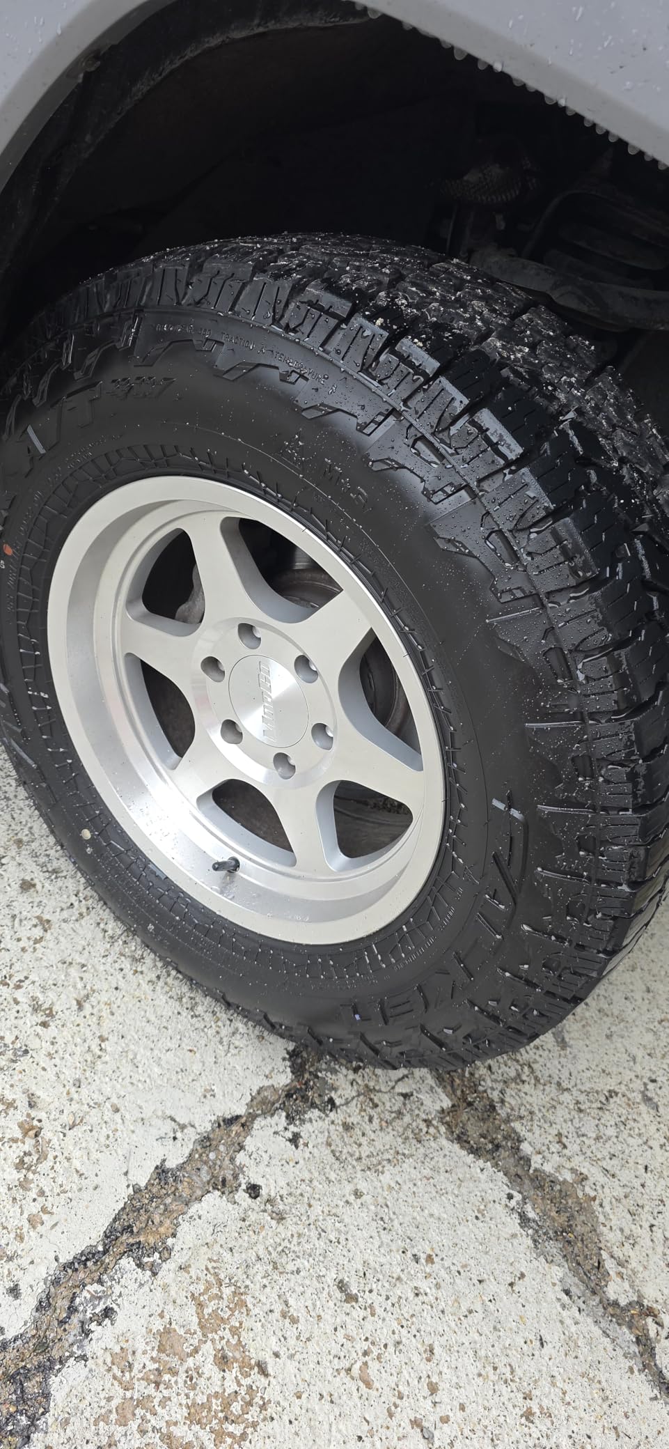 CERAKOTE Rapid Ceramic Wheel Sealant - Ceramic Spray Coating for Wheels - Quick and Easy to Apply - Repels Brake Dust - Extremely Hydrophobic customer photo 1