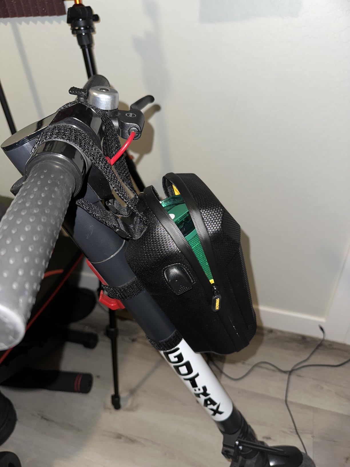 Scooter Storage Bag with USB Charging Port, Electric Scooter Handlebar Bags for Escooter, Electric Bike, Ebike customer photo 1