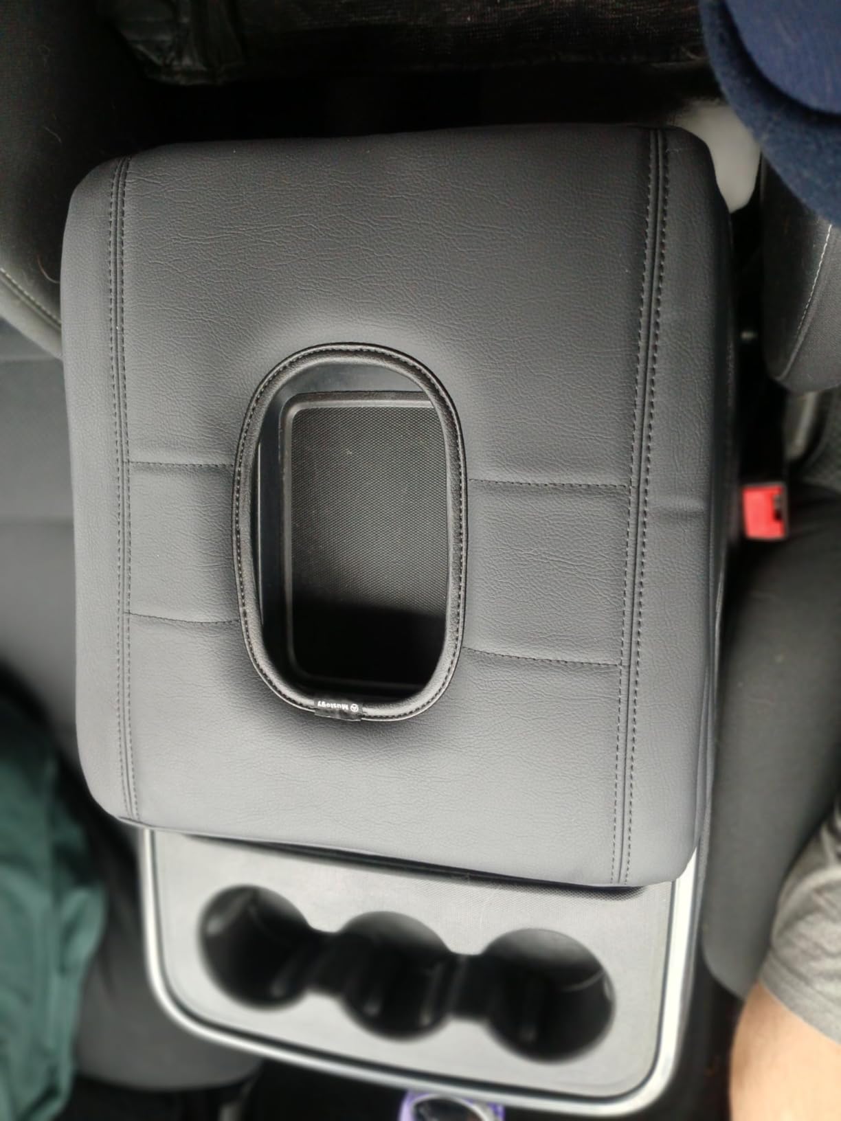 Muslogy Center Console Armrest Cover Fit for Ford F150 2015-2020&F250 F350 F450 2017-2022&Expedition 2018-2024 Accessories, Armrest Pad Console Lid Cushion Vegan Leather Regular Thick (Bucket Seat,V2) customer photo 2