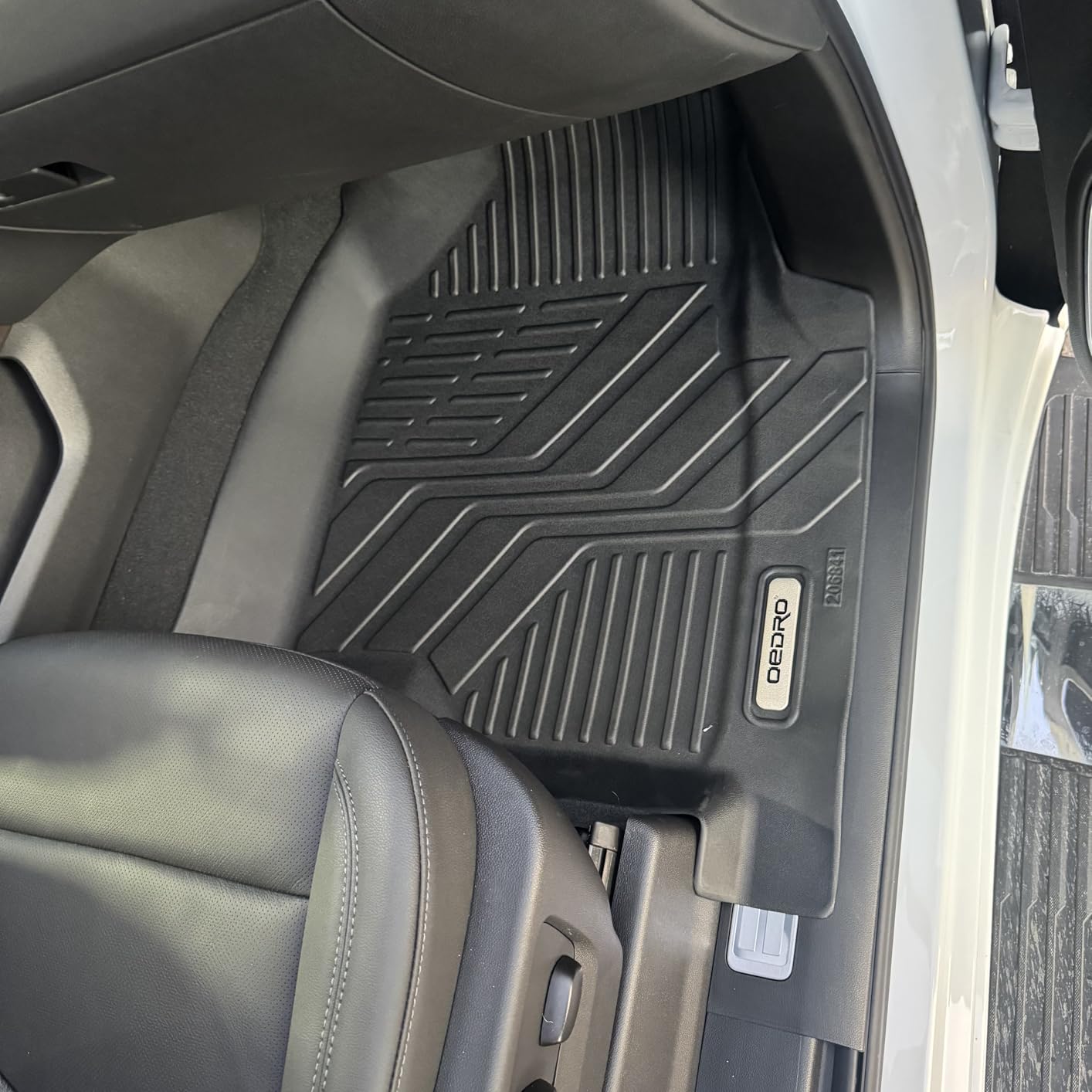 OEDRO Upgraded Floor Mats for 2019-2026 Chevy Silverado/GMC Sierra 1500 Crew Cab & 2020-2026 Silverado/Sierra 2500HD 3500HD, Bucket Seat, All Weather Custom Fit Silverado Accessories Floor Liners customer photo 1