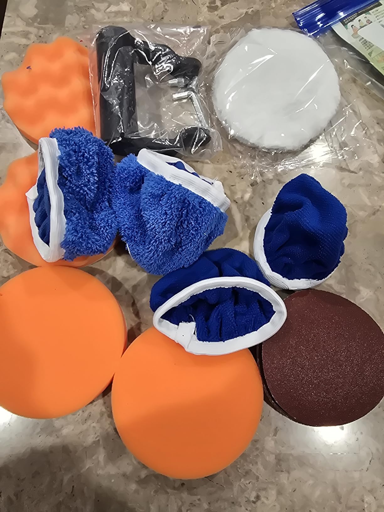 Cordless Buffer Polisher for Dewalt 20v Max Battery, 6 Inch Brushless Rotary Car Buffer Polisher, Variable Speed 1000-6000 RPM, Detachable Handle Polisher for Car Detailing,Sanding Waxing (No Battery) customer photo 2