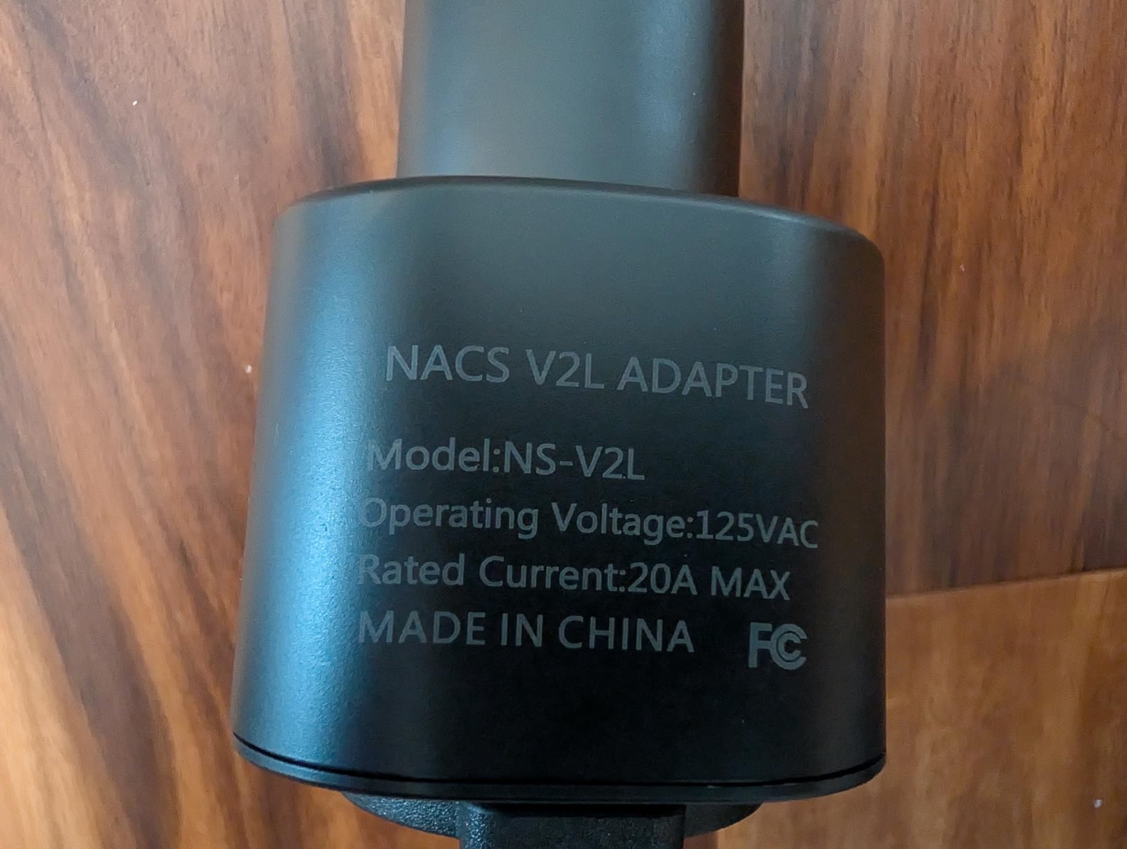 NACS V2L Adapter,Accessories for 2025+ Hyundai Ioniq 5/6/9,2026+Kia EV3/5/6/9, 2025+Genesis GV60 EV,20A,Vehicle to Load Adapter for Non-Tesla NACS EV,Secure Lock,Use for Camp,Trip, BBQ,Outdoor,0.25kg customer photo 1