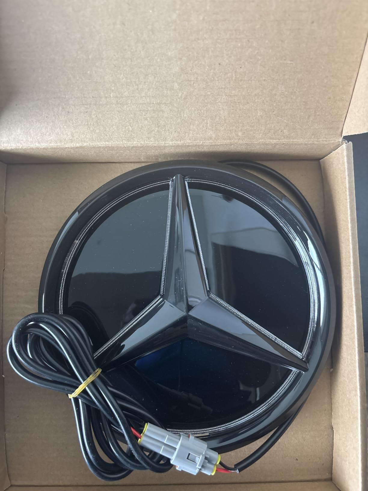 White LED Light 3D Badge Mirror Emblem Front Grille Star Illuminated Logo for MB auto (19-21 C300 2020+CLA GLA) customer photo 1