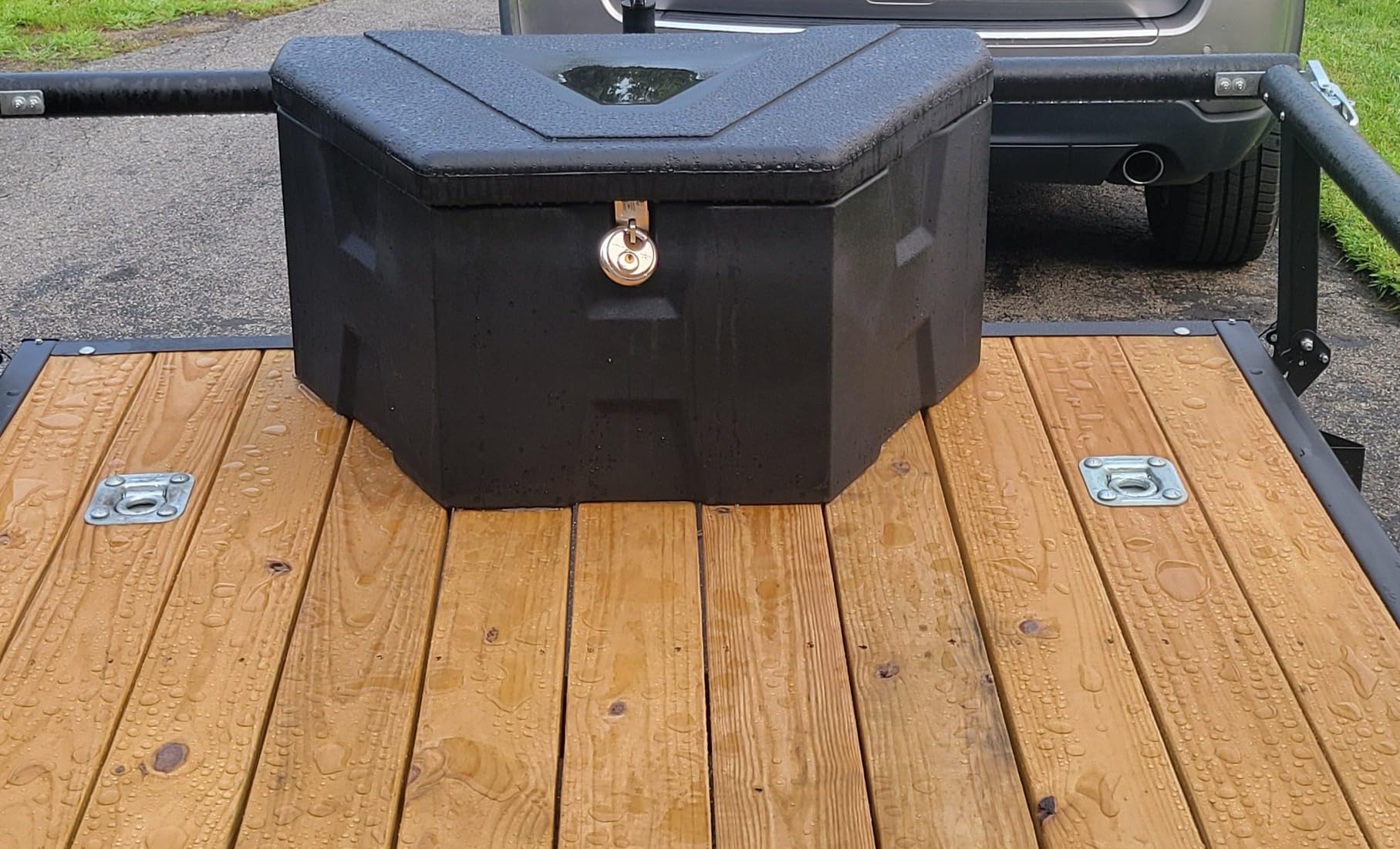 Buyers Products 1701680 Black Poly Trailer Tongue Truck Tool Cargo Storage Box, 18 x 19 x 36 Inch, Made In The USA customer photo 2